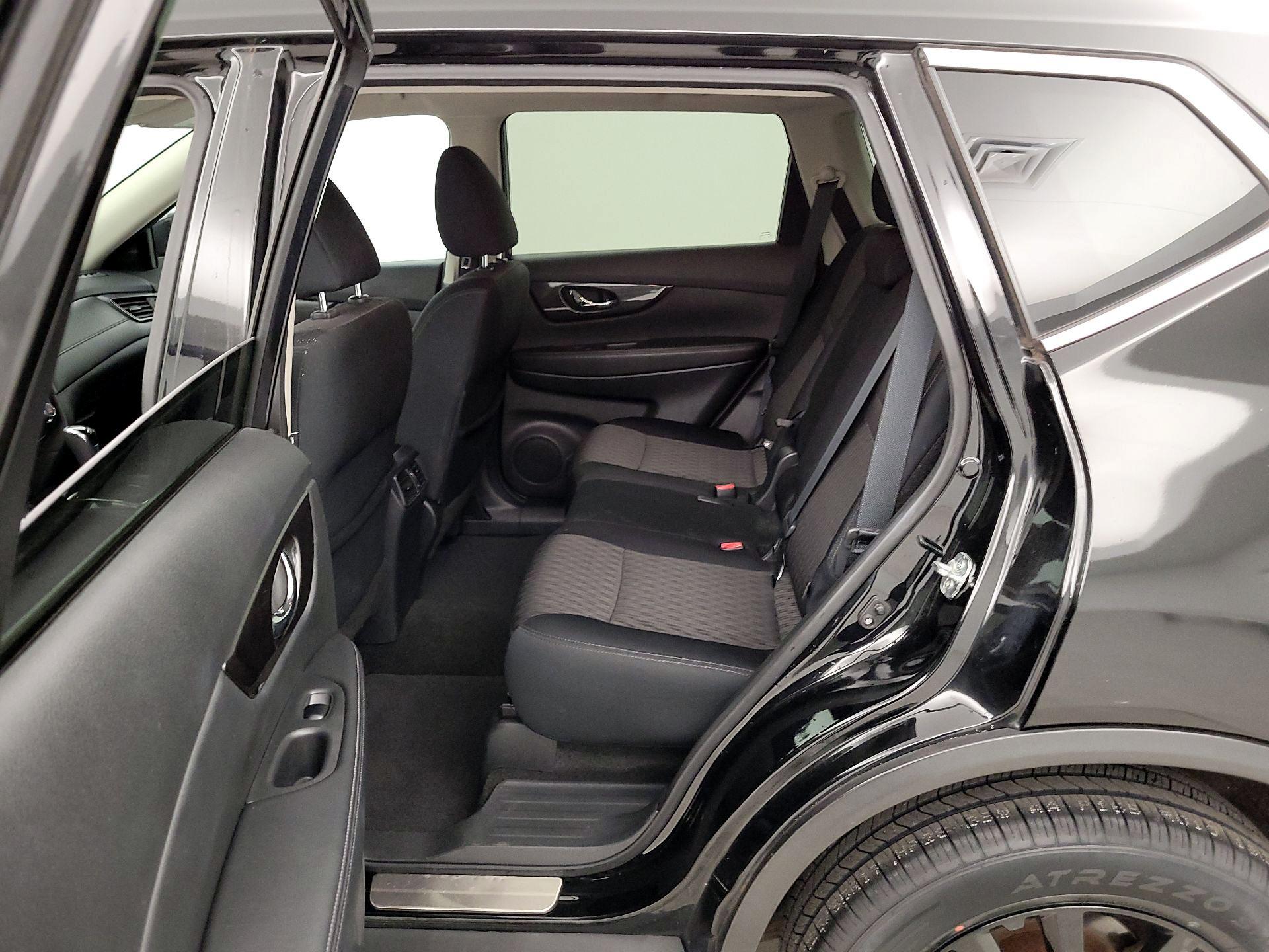 Thumbnail: 2018 Nissan Rogue - 19