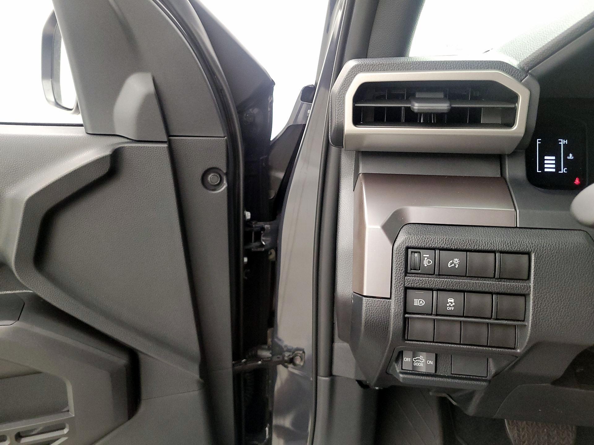 Thumbnail: 2024 Toyota Tacoma - 13