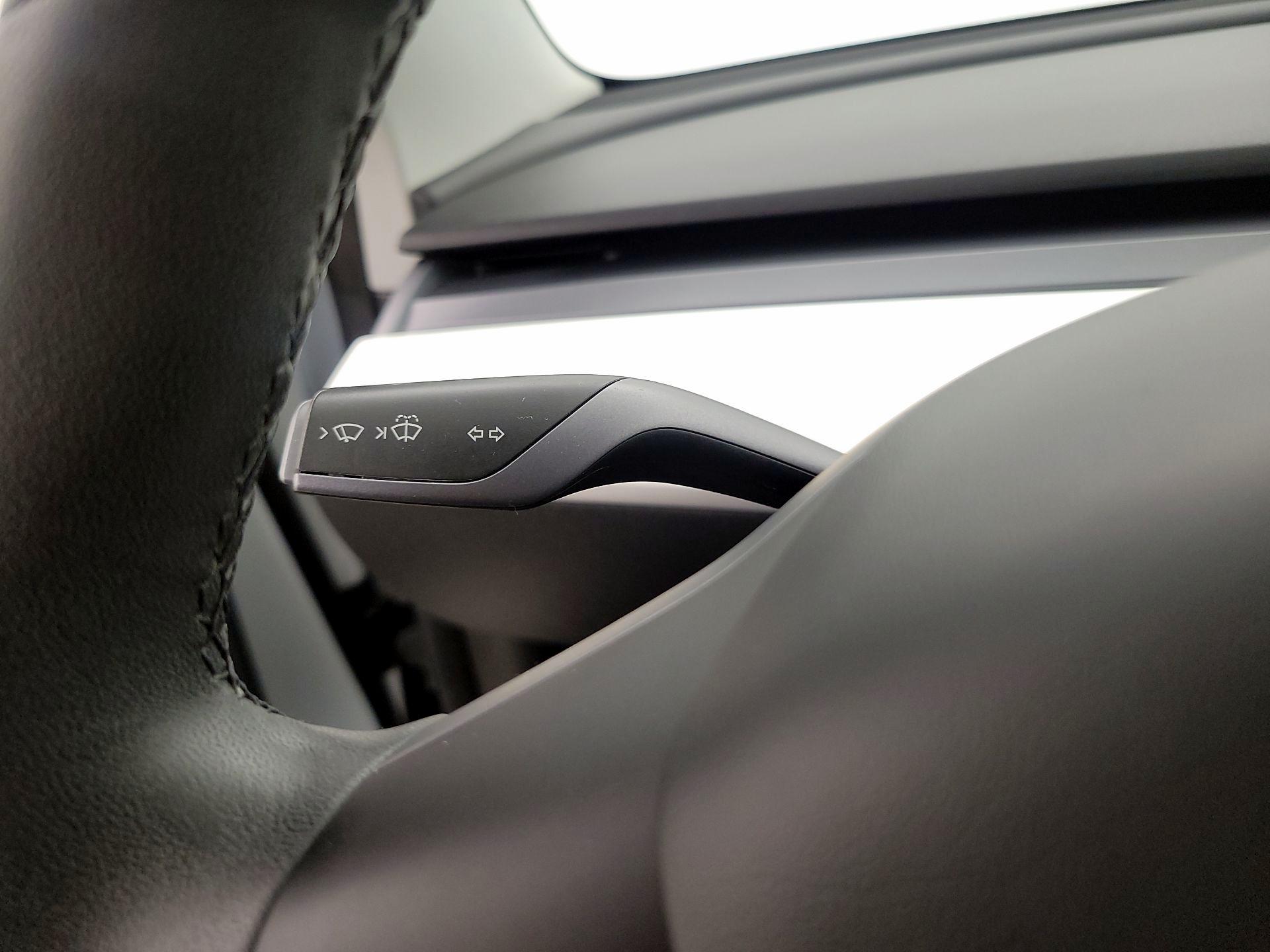 Thumbnail: 2020 Tesla Model 3 - 13