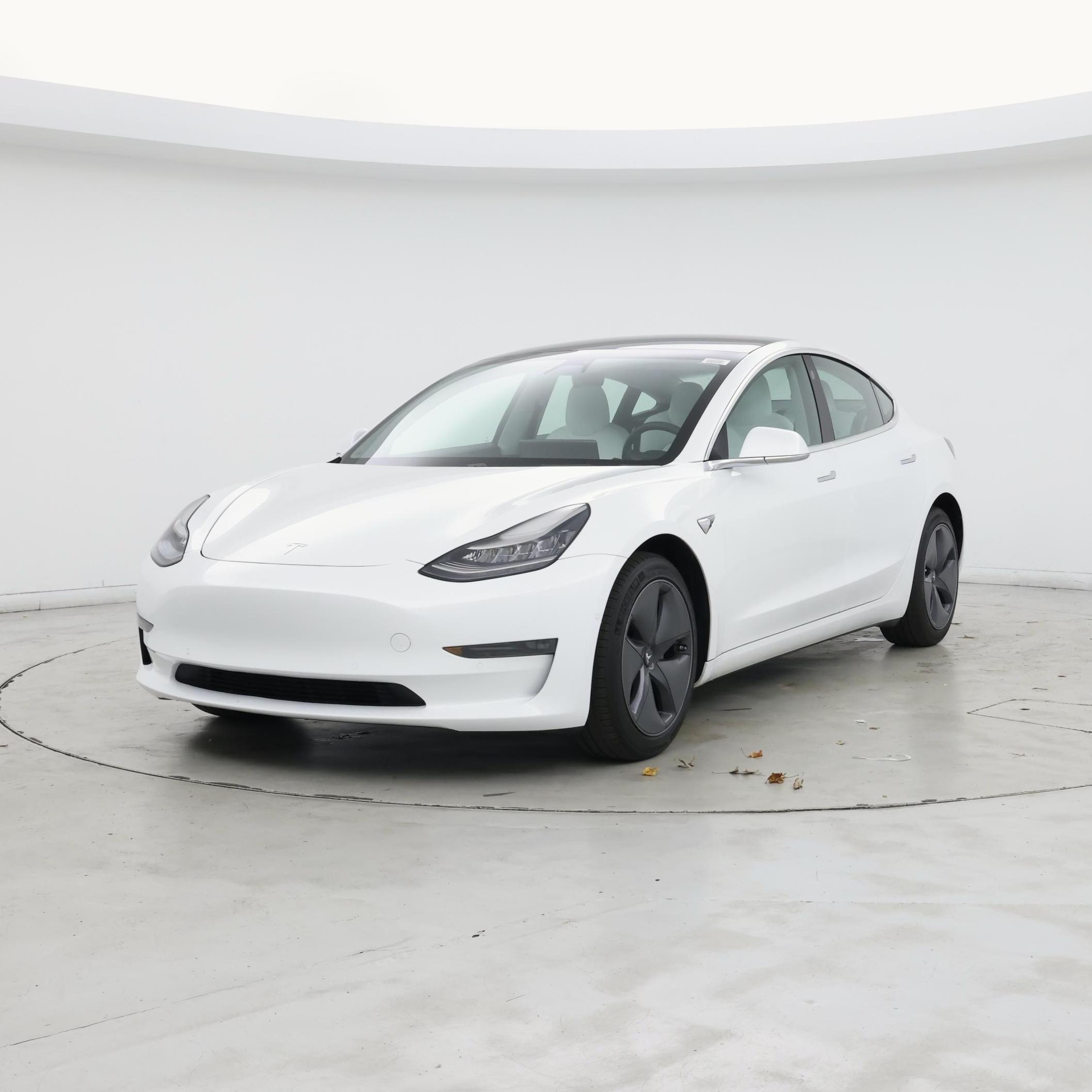 Thumbnail: 2020 Tesla Model 3 - 4