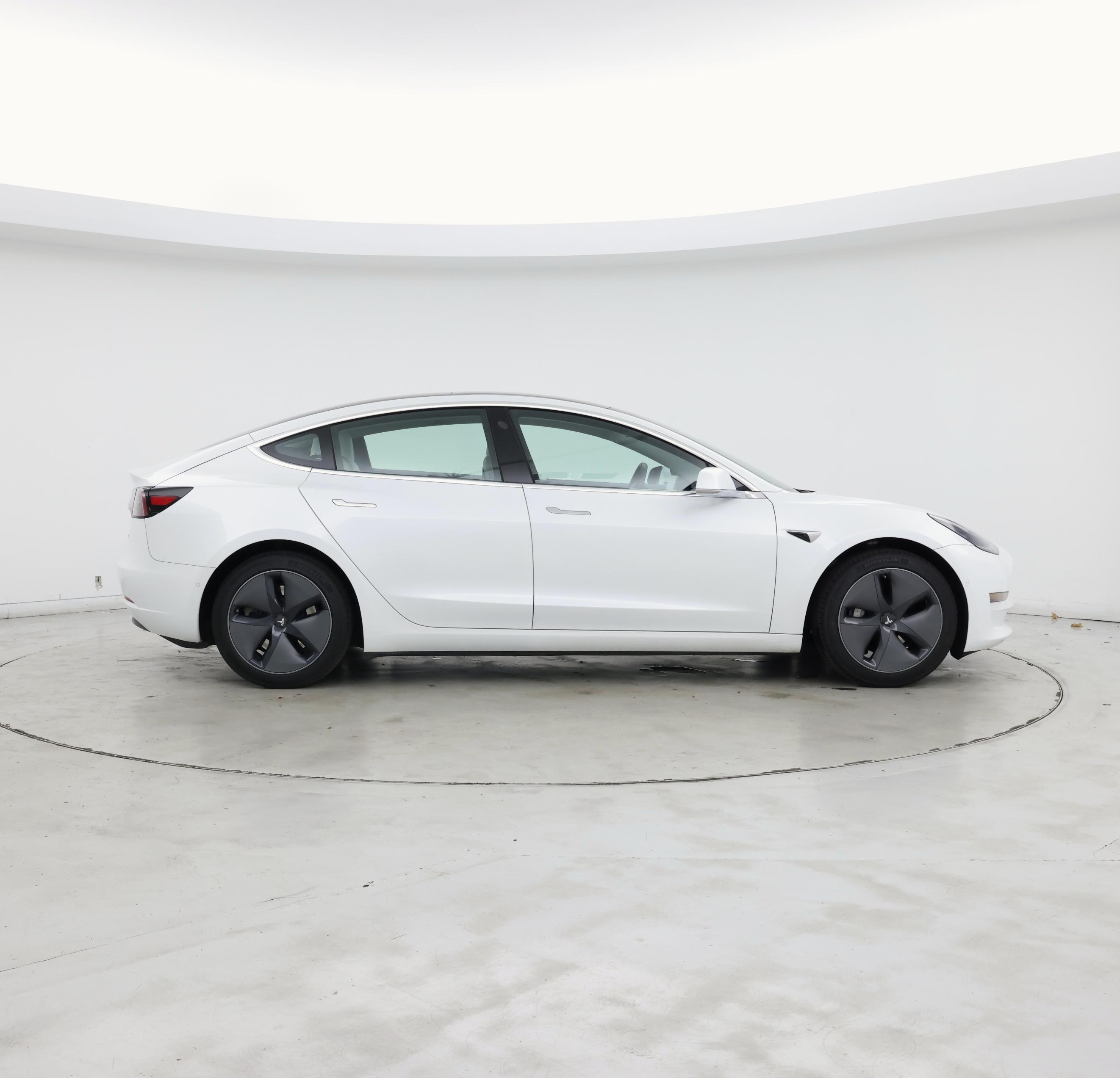 Thumbnail: 2020 Tesla Model 3 - 7