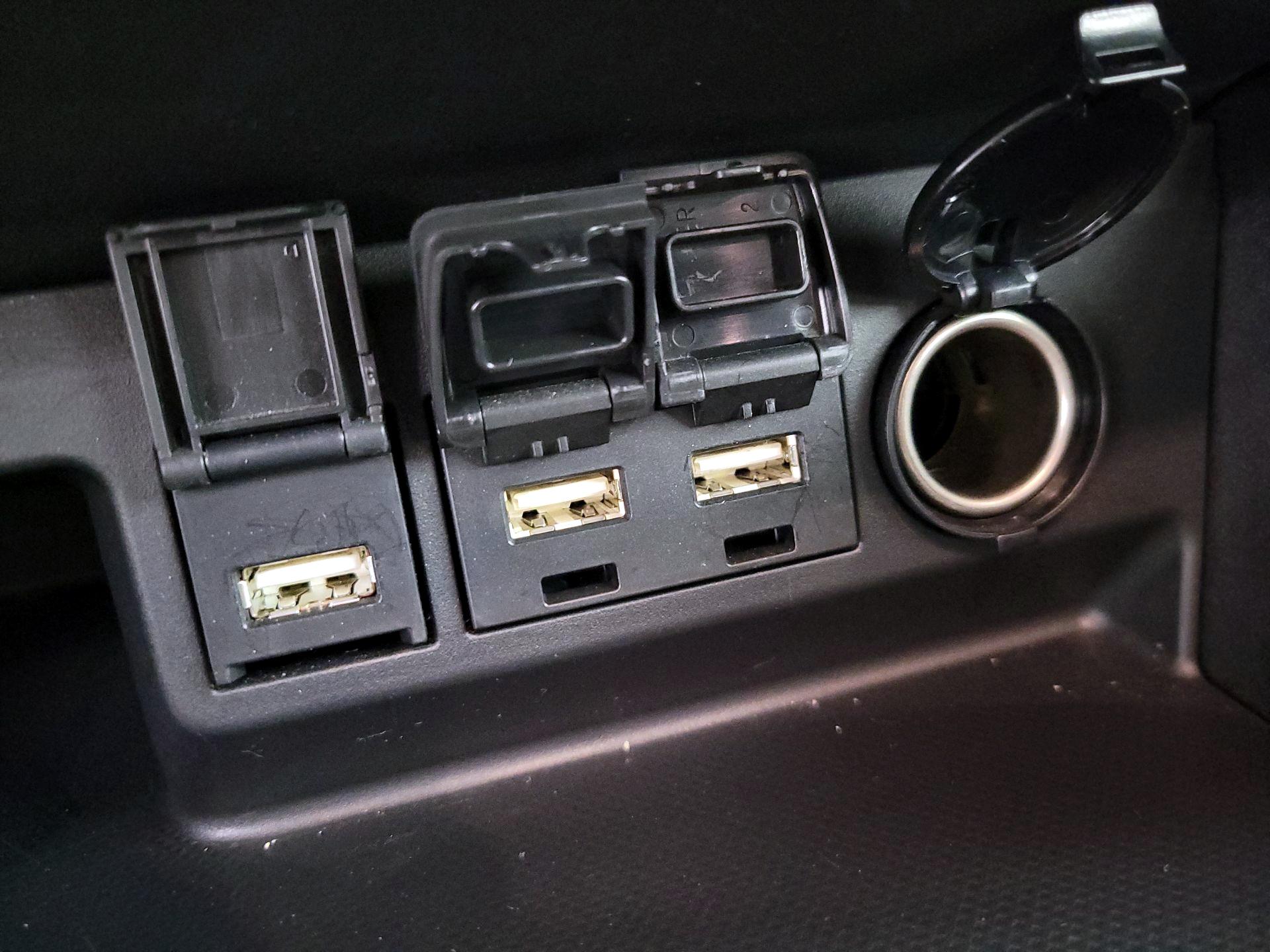 Thumbnail: 2020 Toyota Highlander - 19