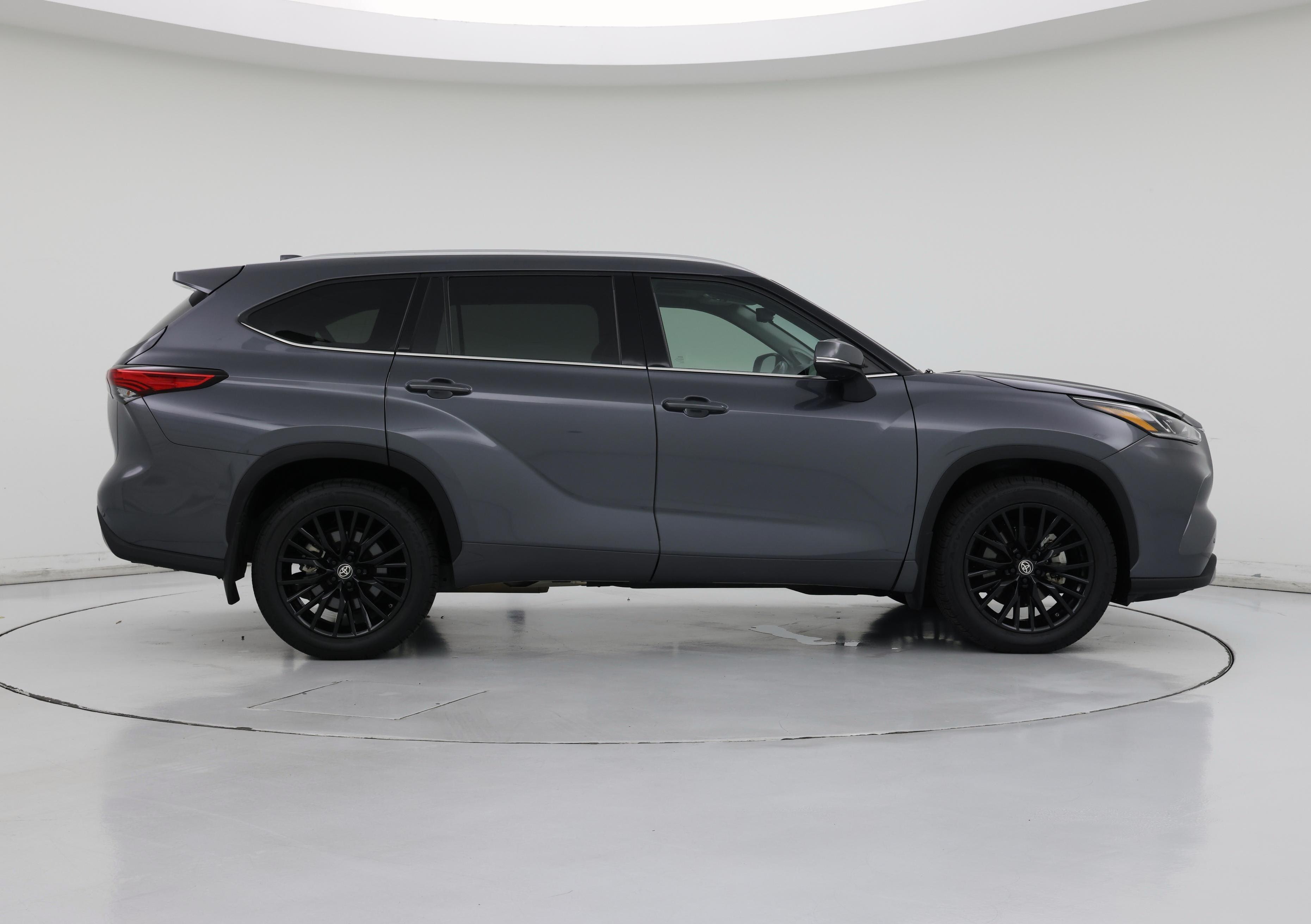 Thumbnail: 2020 Toyota Highlander - 7