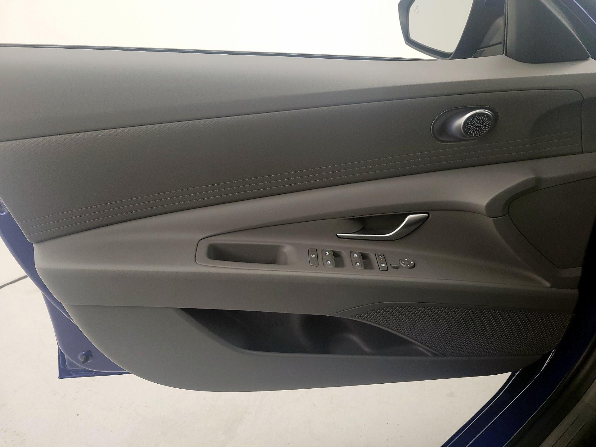 Thumbnail: 2024 Hyundai Elantra - 12