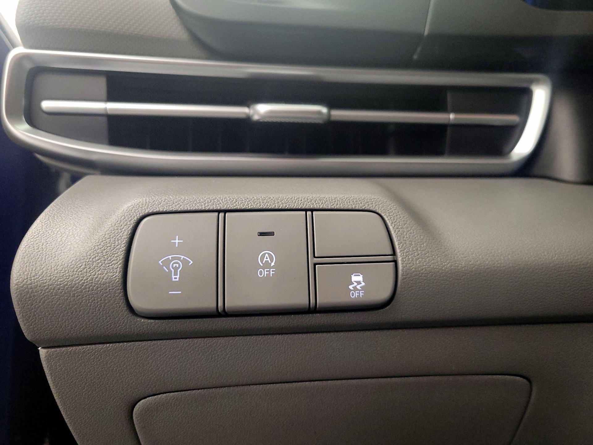 Thumbnail: 2024 Hyundai Elantra - 13