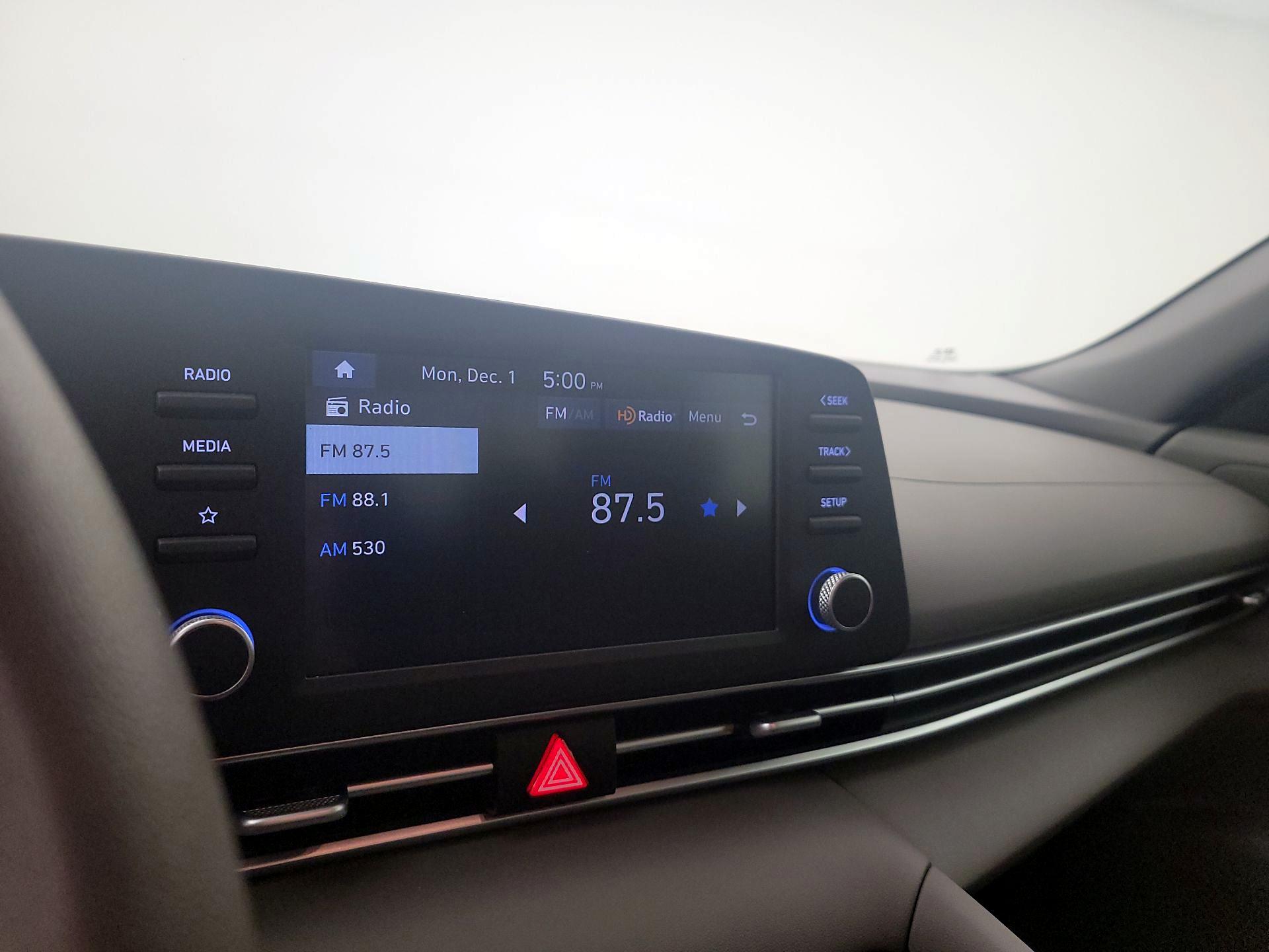 Thumbnail: 2024 Hyundai Elantra - 15