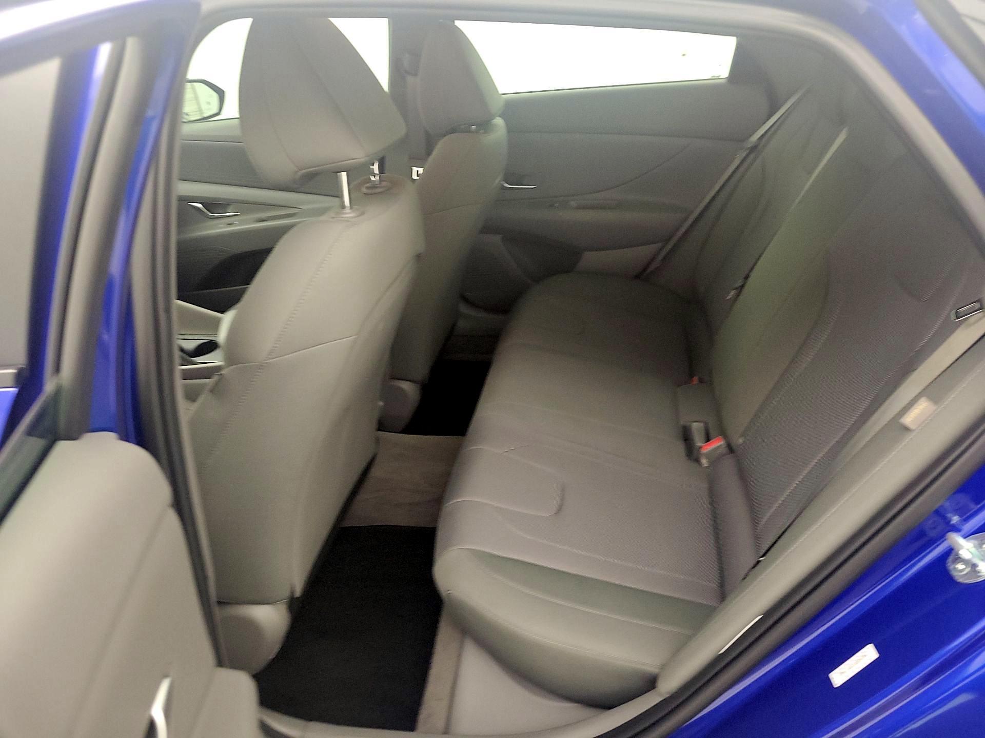 Thumbnail: 2024 Hyundai Elantra - 19