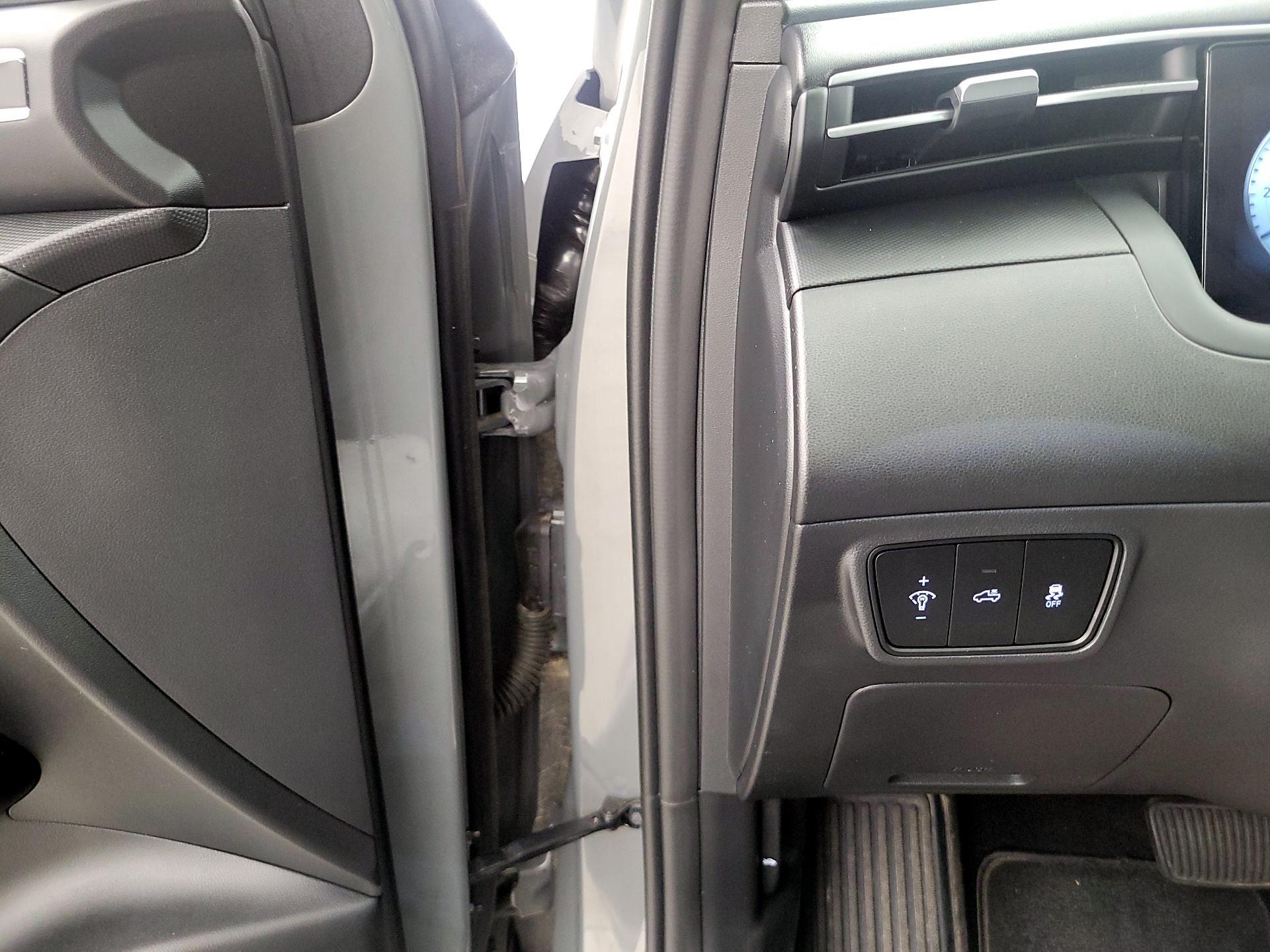 Thumbnail: 2022 Hyundai Santa Cruz - 13