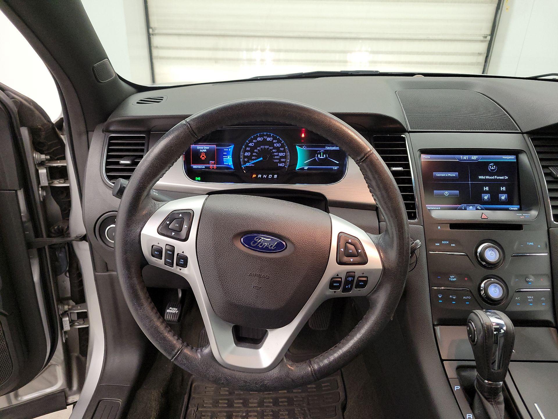 Thumbnail: 2014 Ford Taurus - 10