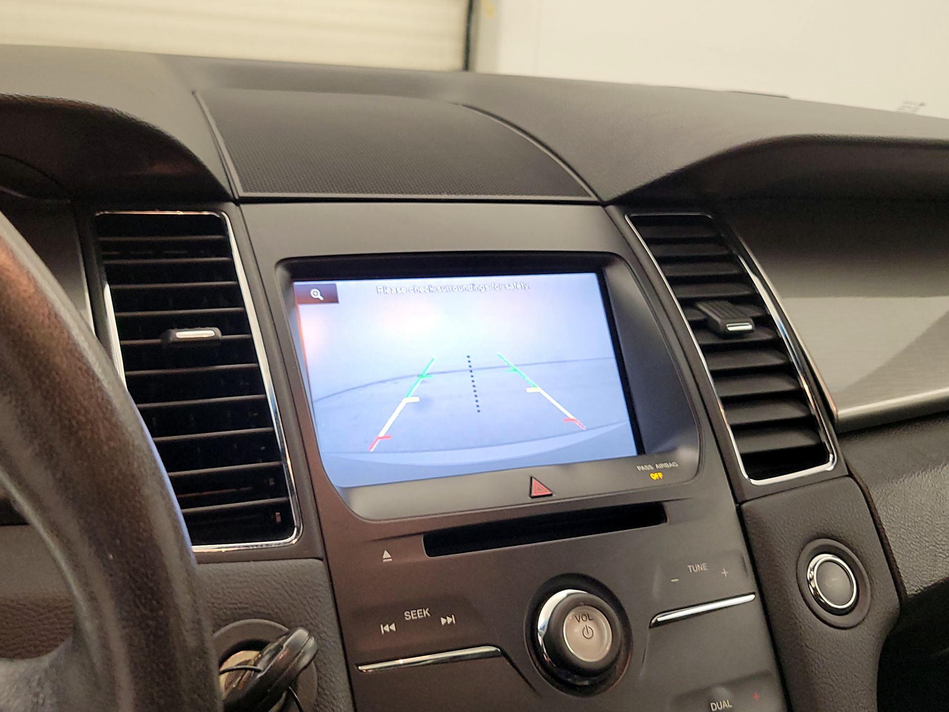 Thumbnail: 2014 Ford Taurus - 14