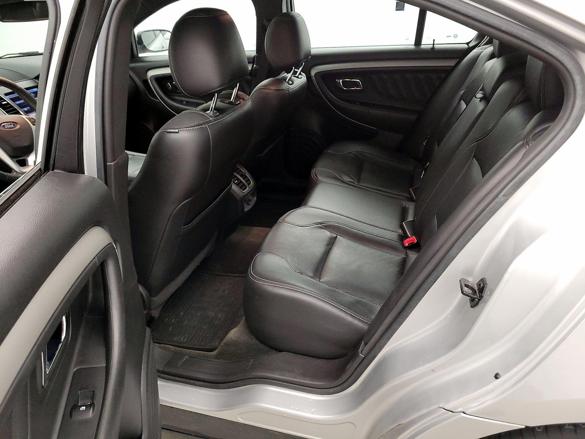 Thumbnail: 2014 Ford Taurus - 20