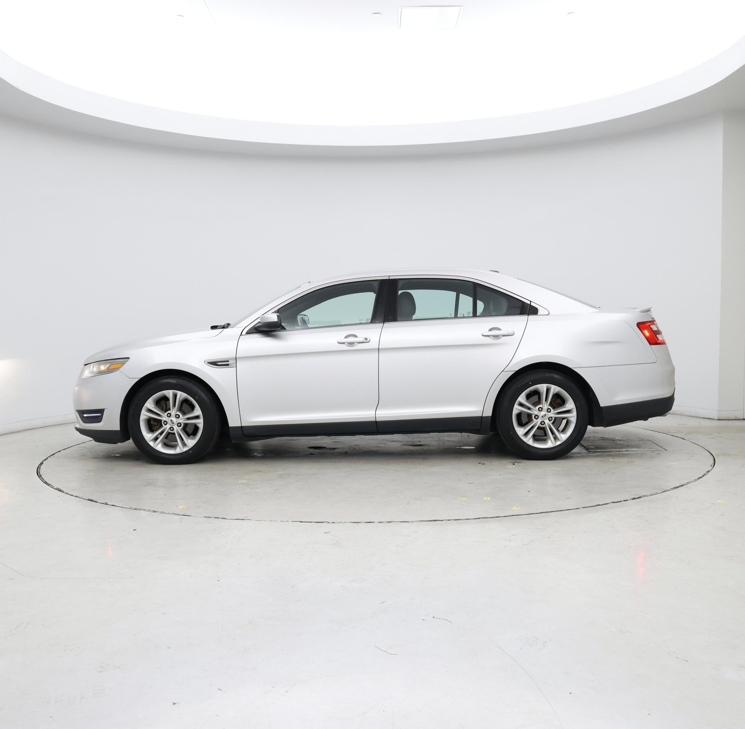 Thumbnail: 2014 Ford Taurus - 3