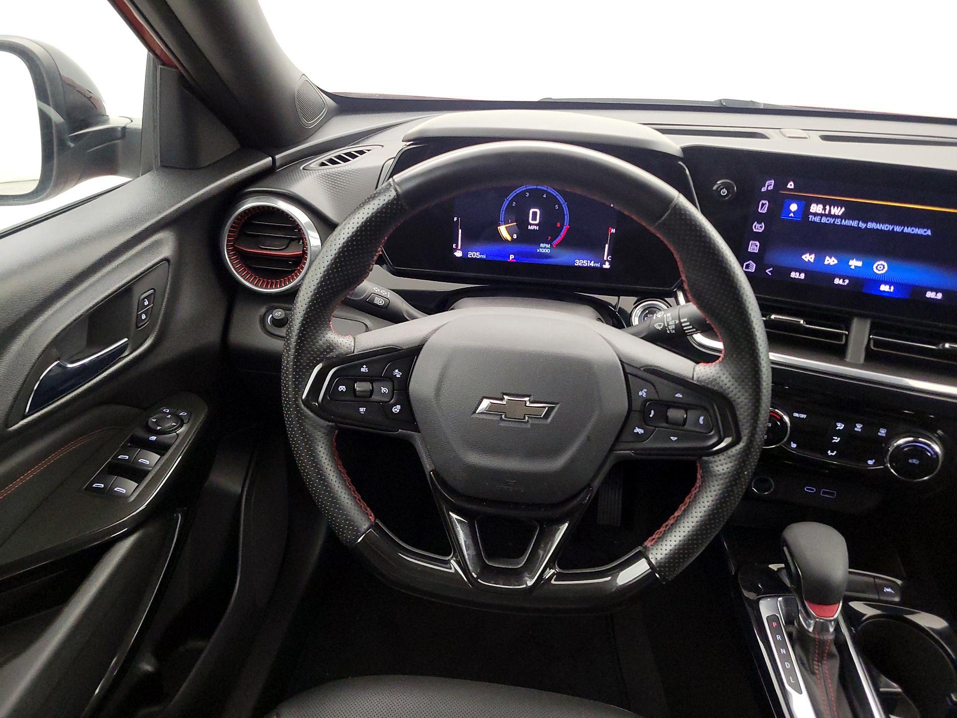 Thumbnail: 2024 Chevrolet Trax - 10