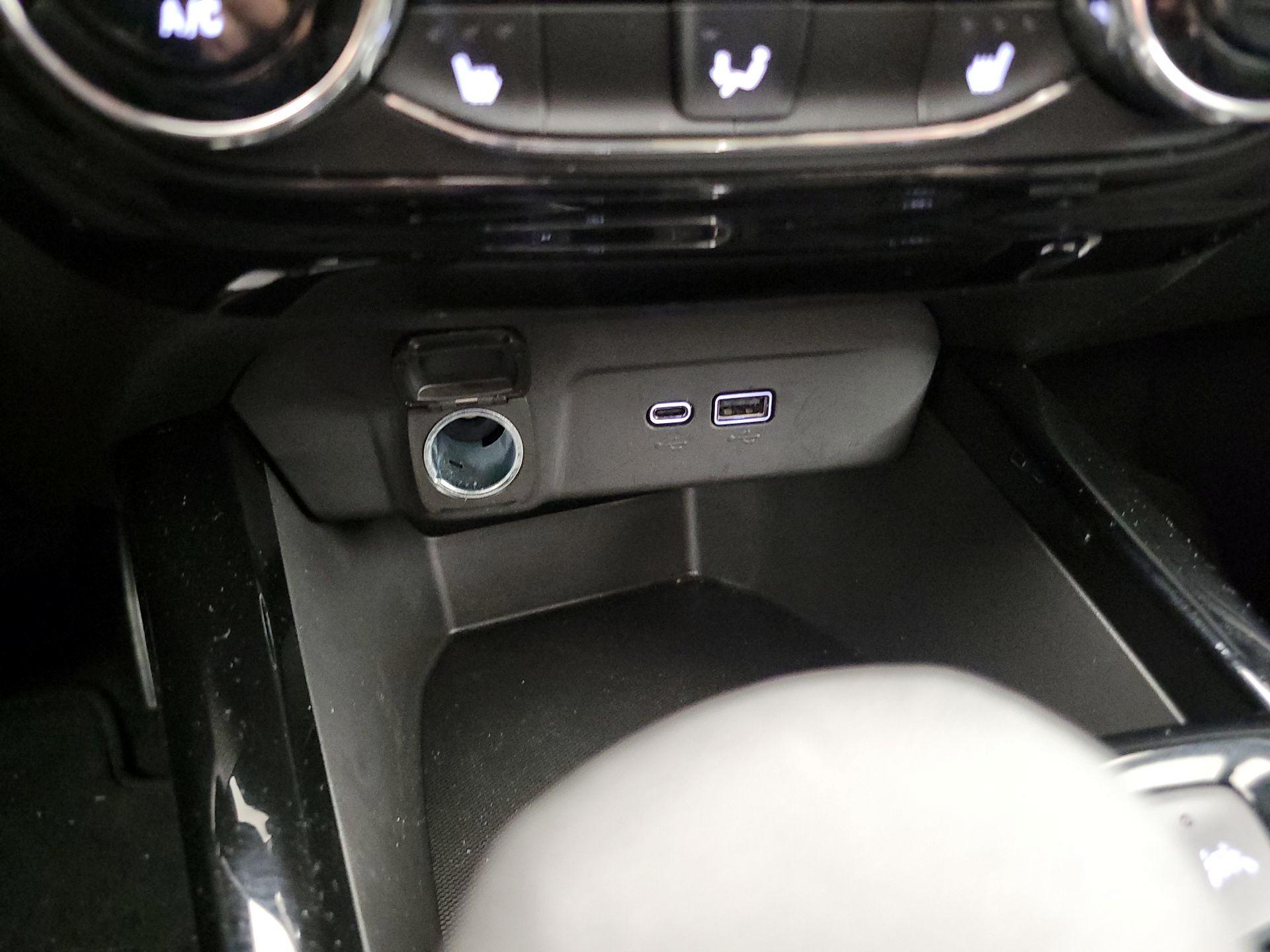 Thumbnail: 2024 Chevrolet Trax - 18