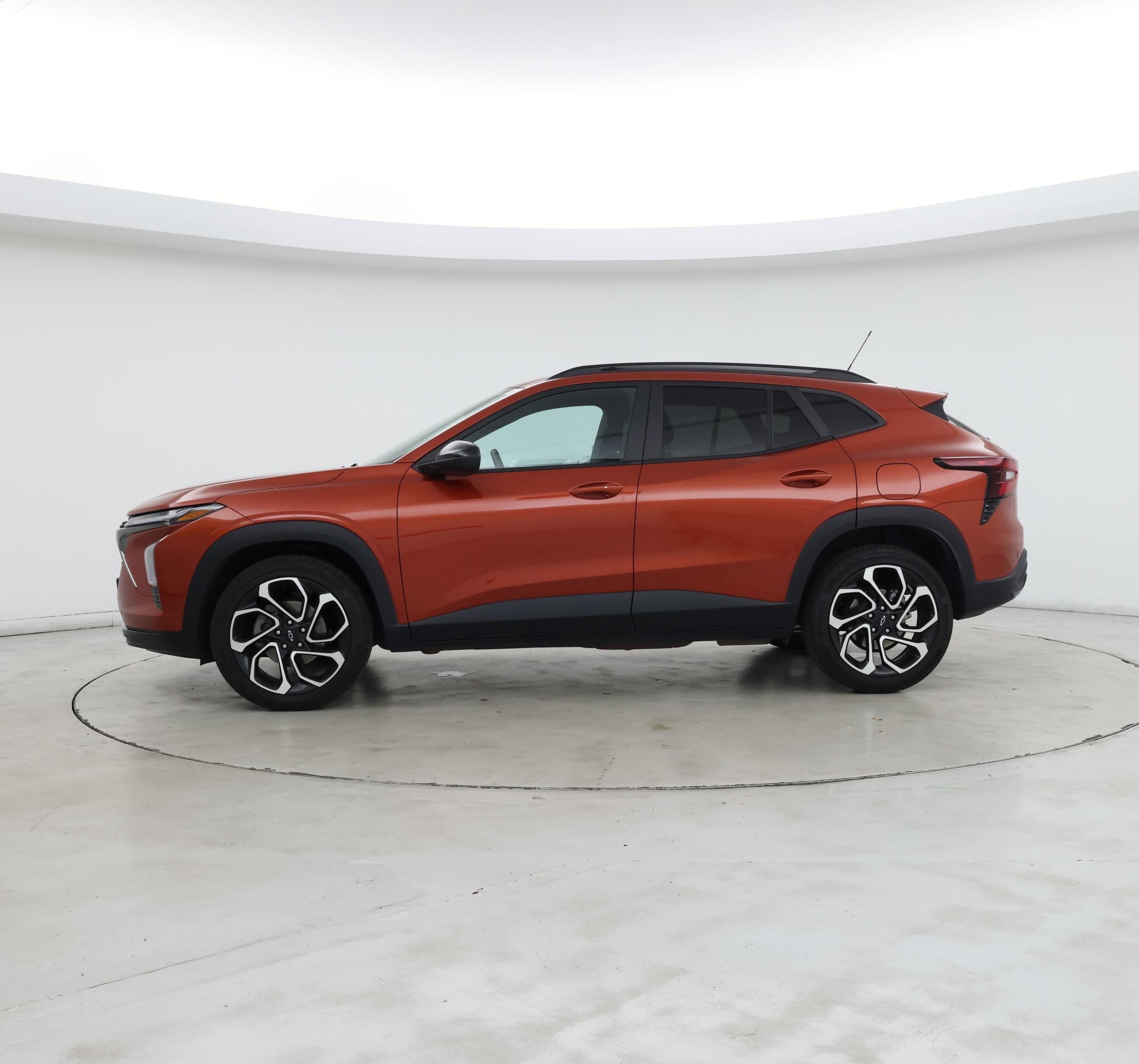 Thumbnail: 2024 Chevrolet Trax - 3