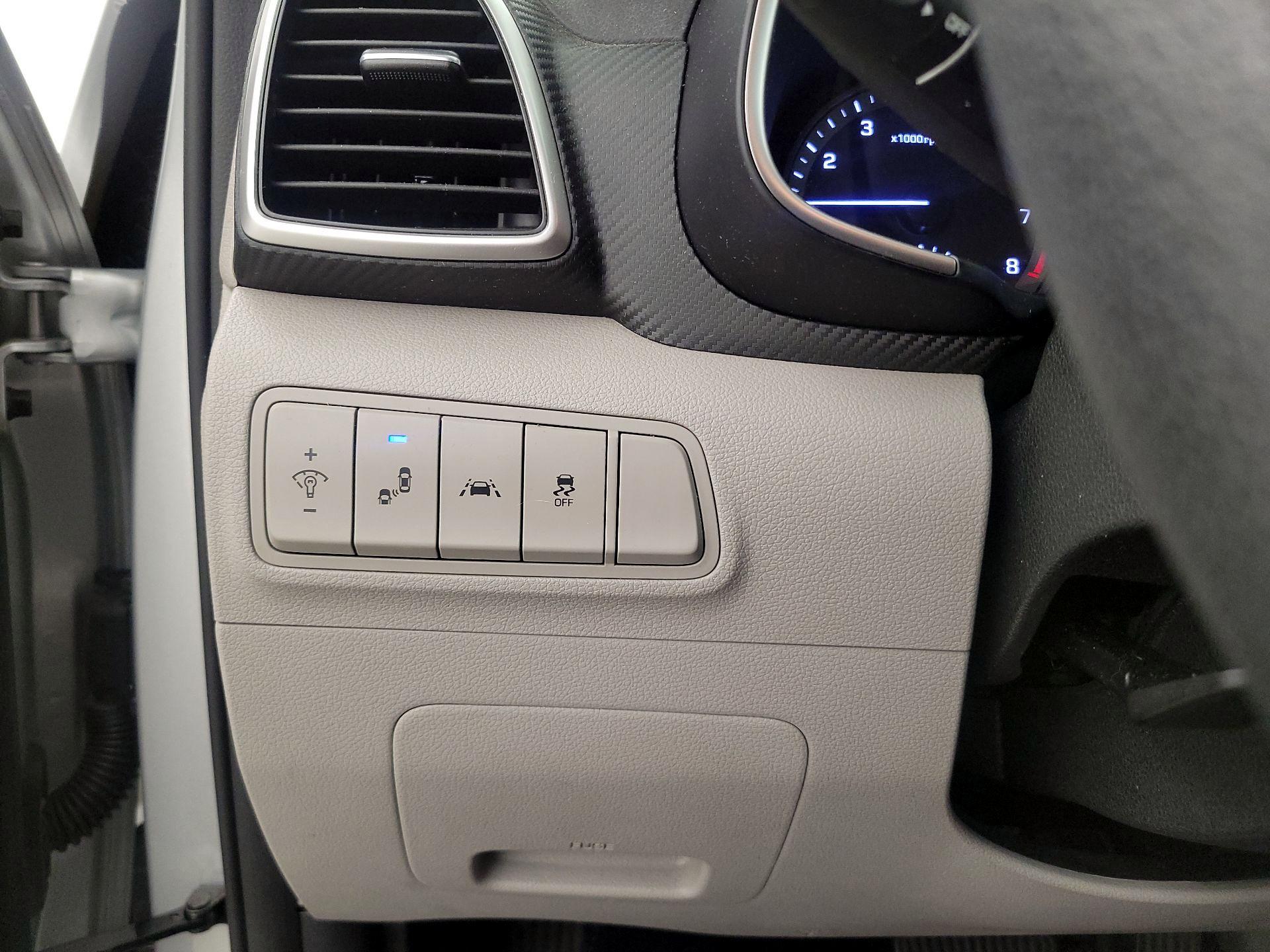 Thumbnail: 2019 Hyundai Tucson - 13