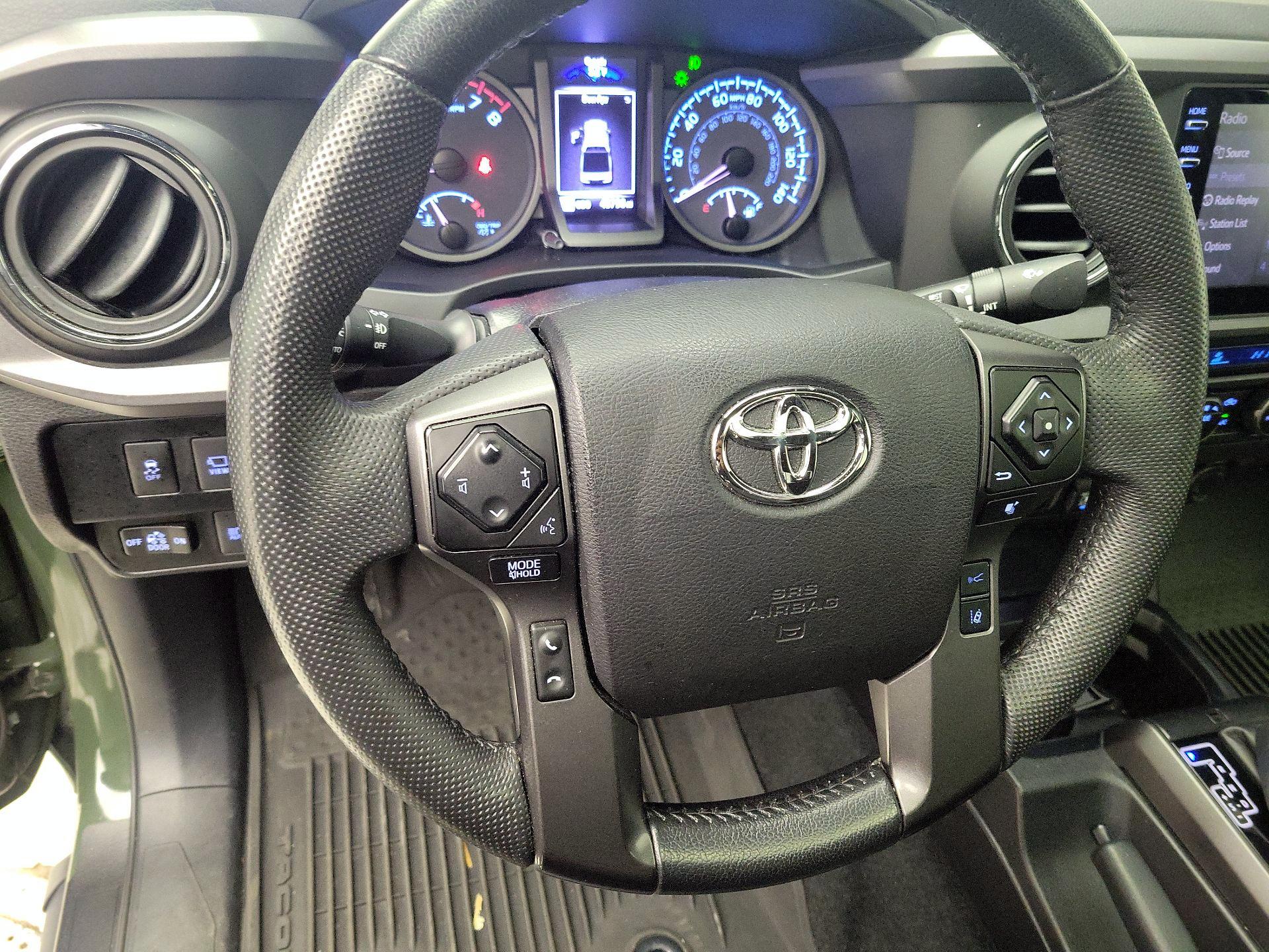 Thumbnail: 2022 Toyota Tacoma - 10