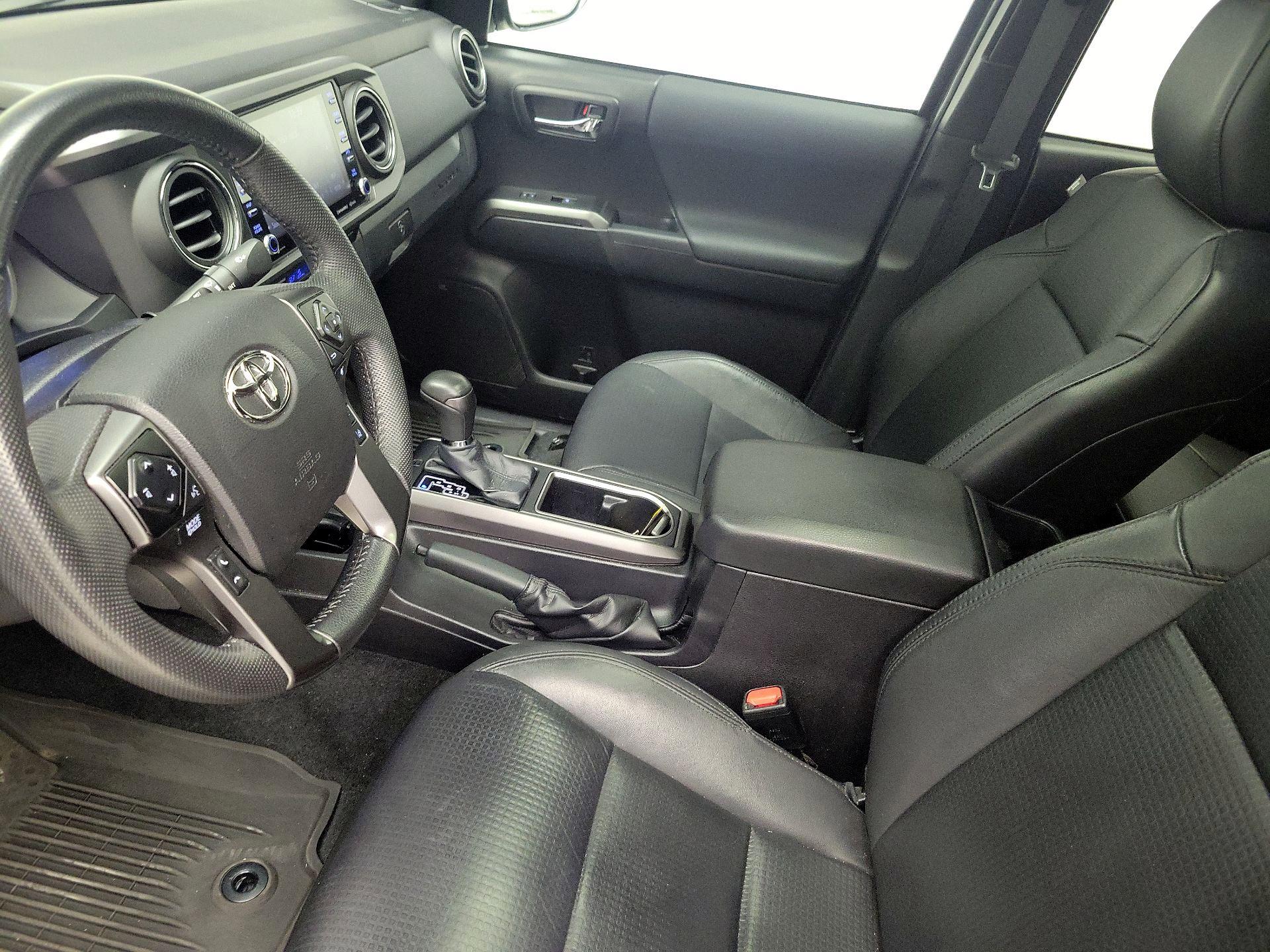 Thumbnail: 2022 Toyota Tacoma - 11