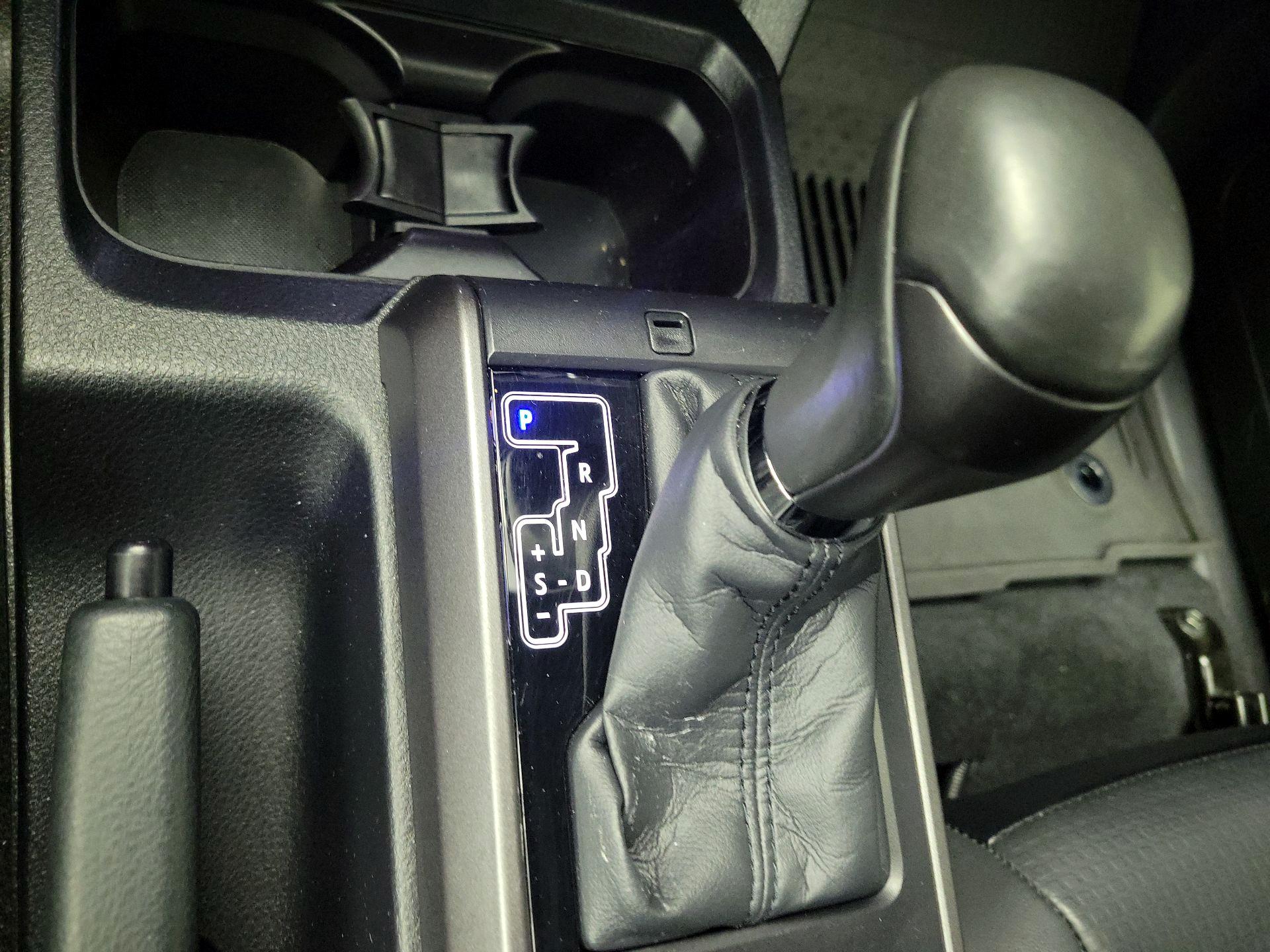 Thumbnail: 2022 Toyota Tacoma - 17