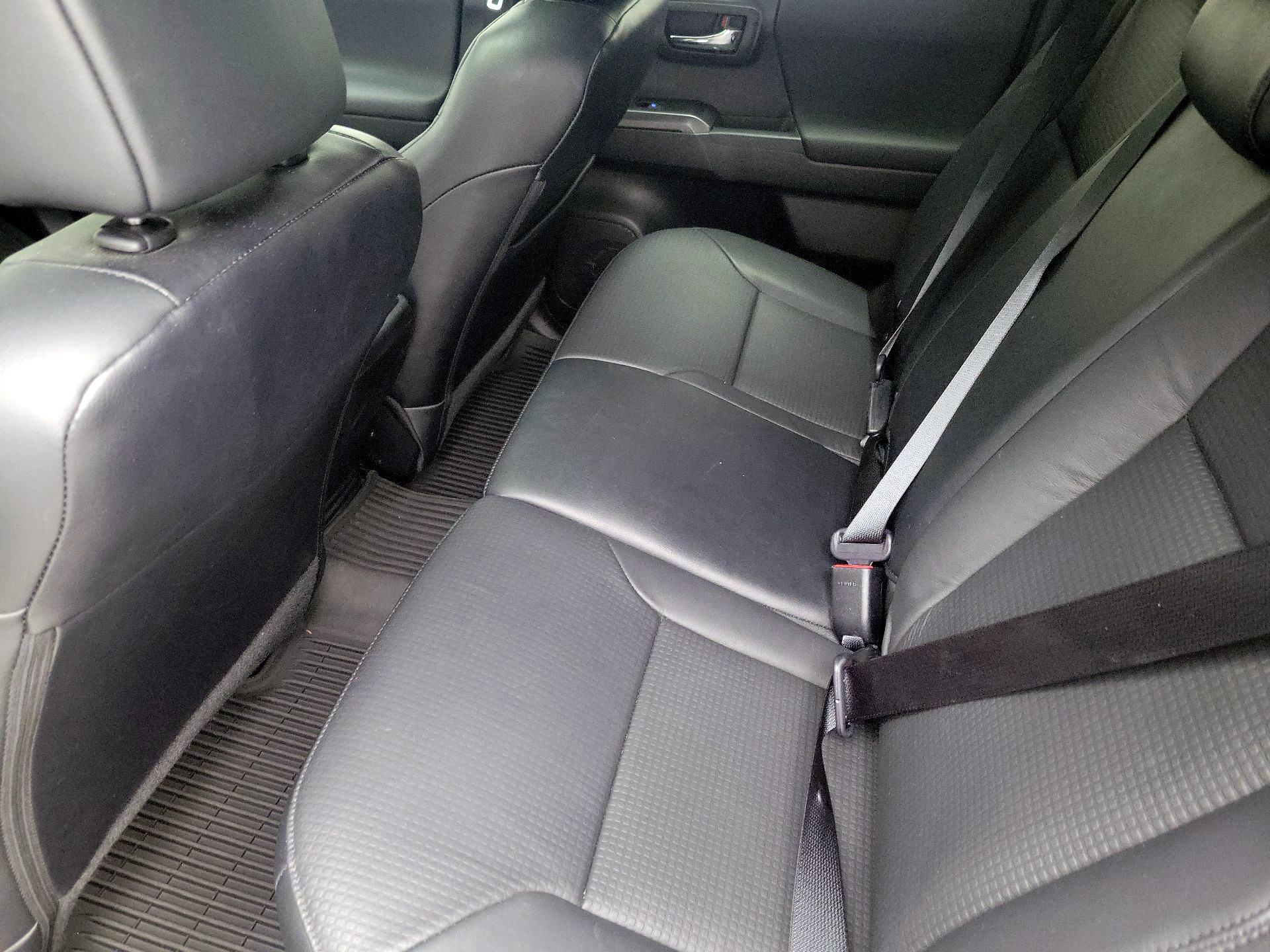 Thumbnail: 2022 Toyota Tacoma - 20