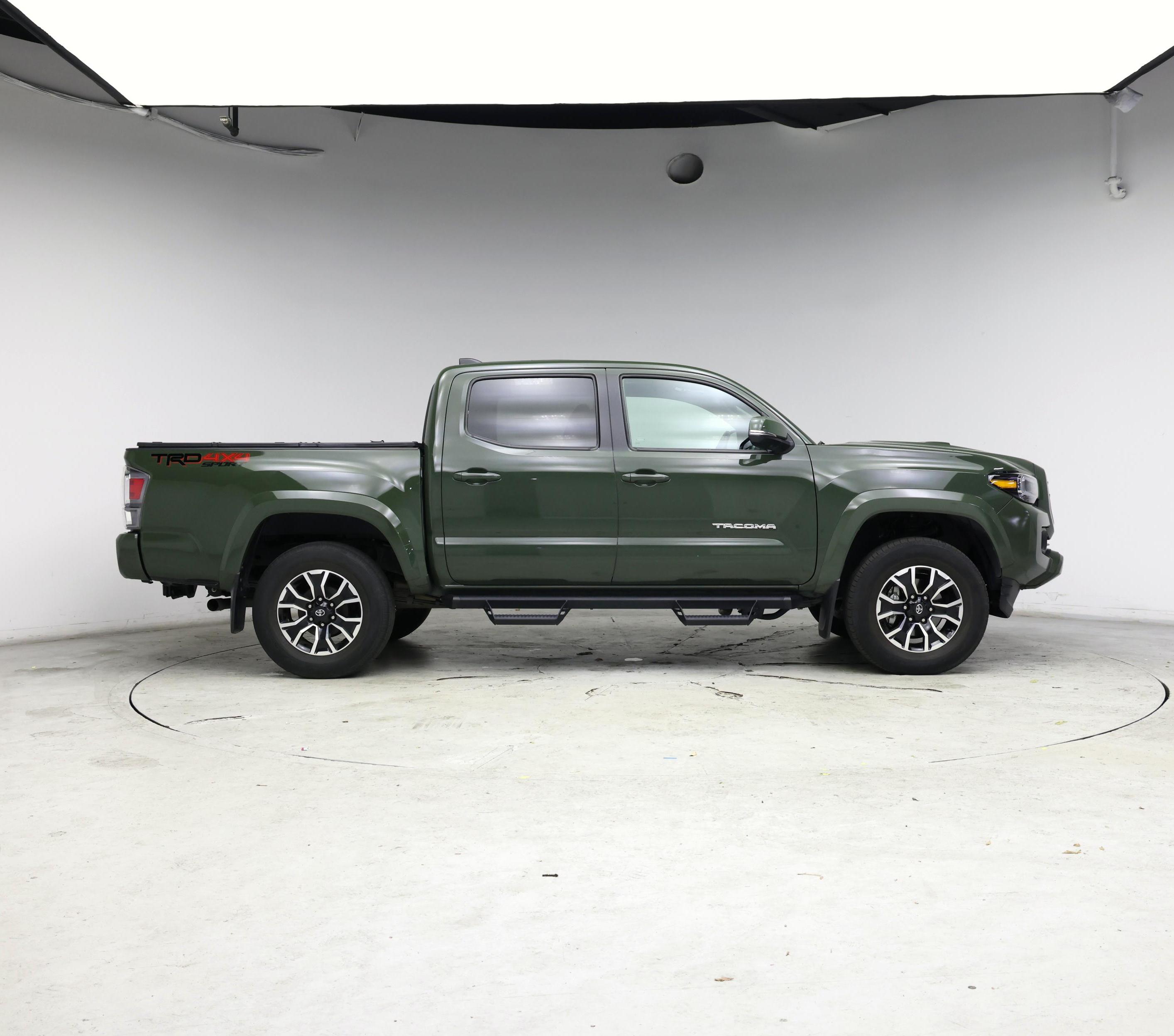 Thumbnail: 2022 Toyota Tacoma - 7