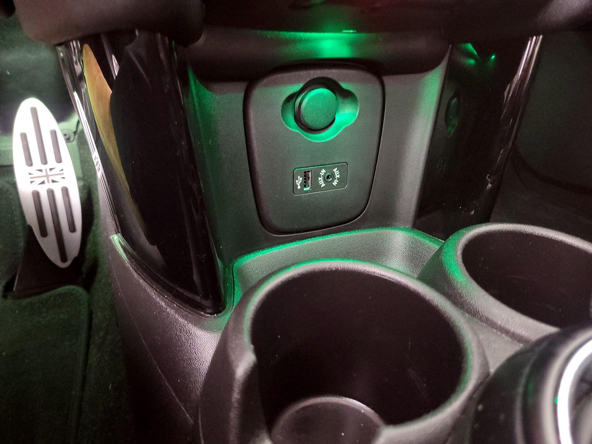 Thumbnail: 2017 MINI Cooper Hardtop - 17