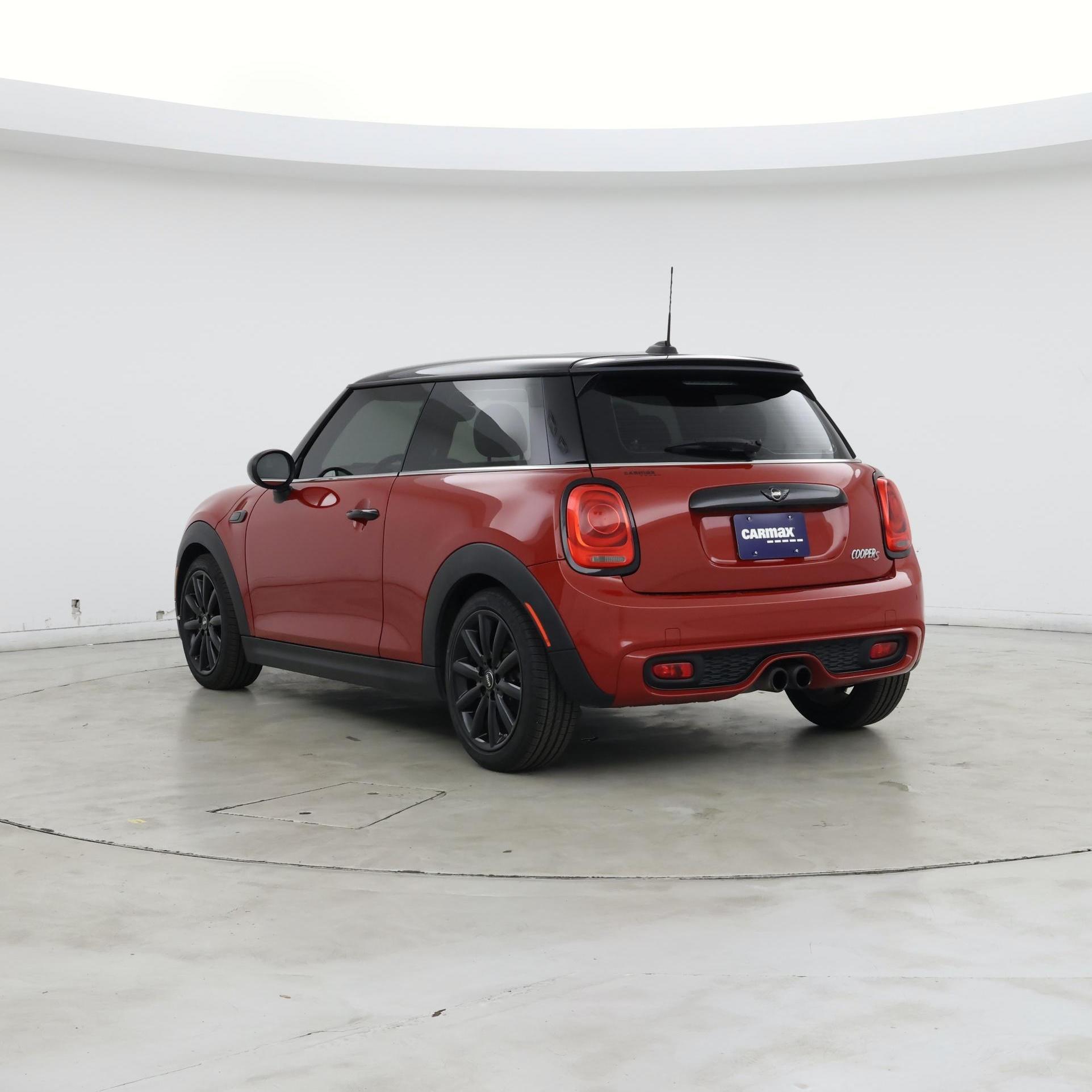 Thumbnail: 2017 MINI Cooper Hardtop - 2