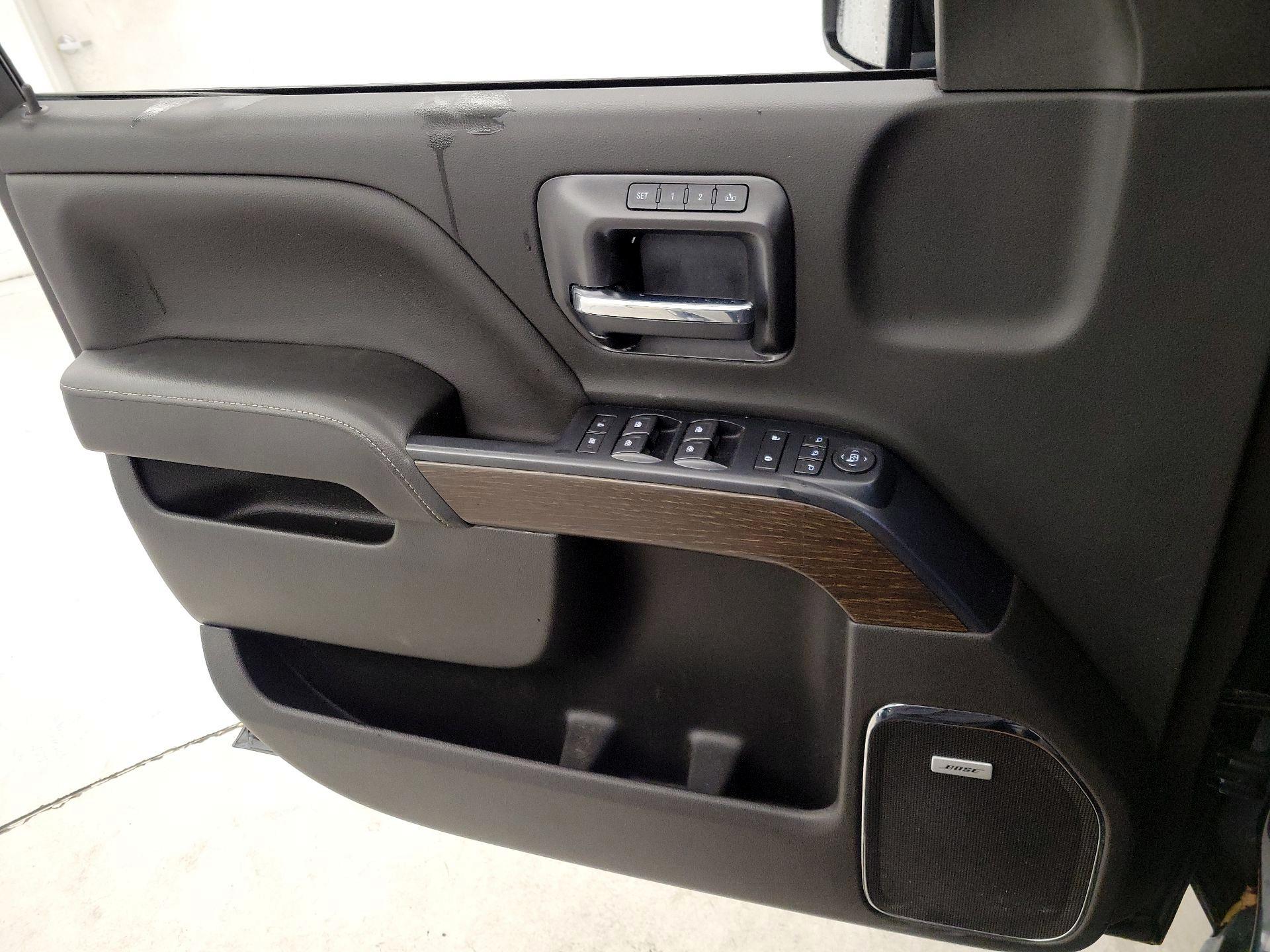 Thumbnail: 2019 GMC Sierra 2500 - 12