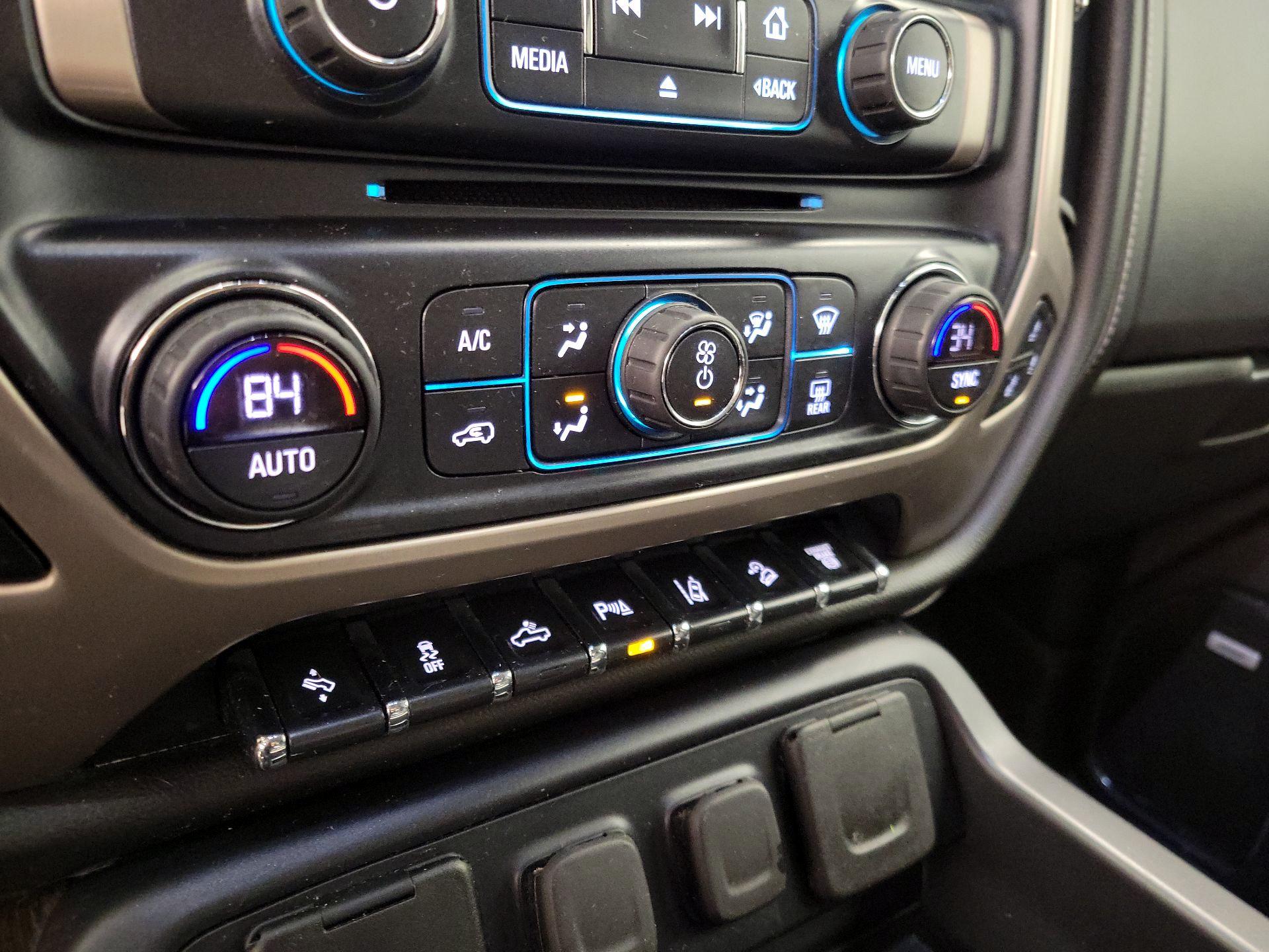 Thumbnail: 2019 GMC Sierra 2500 - 17