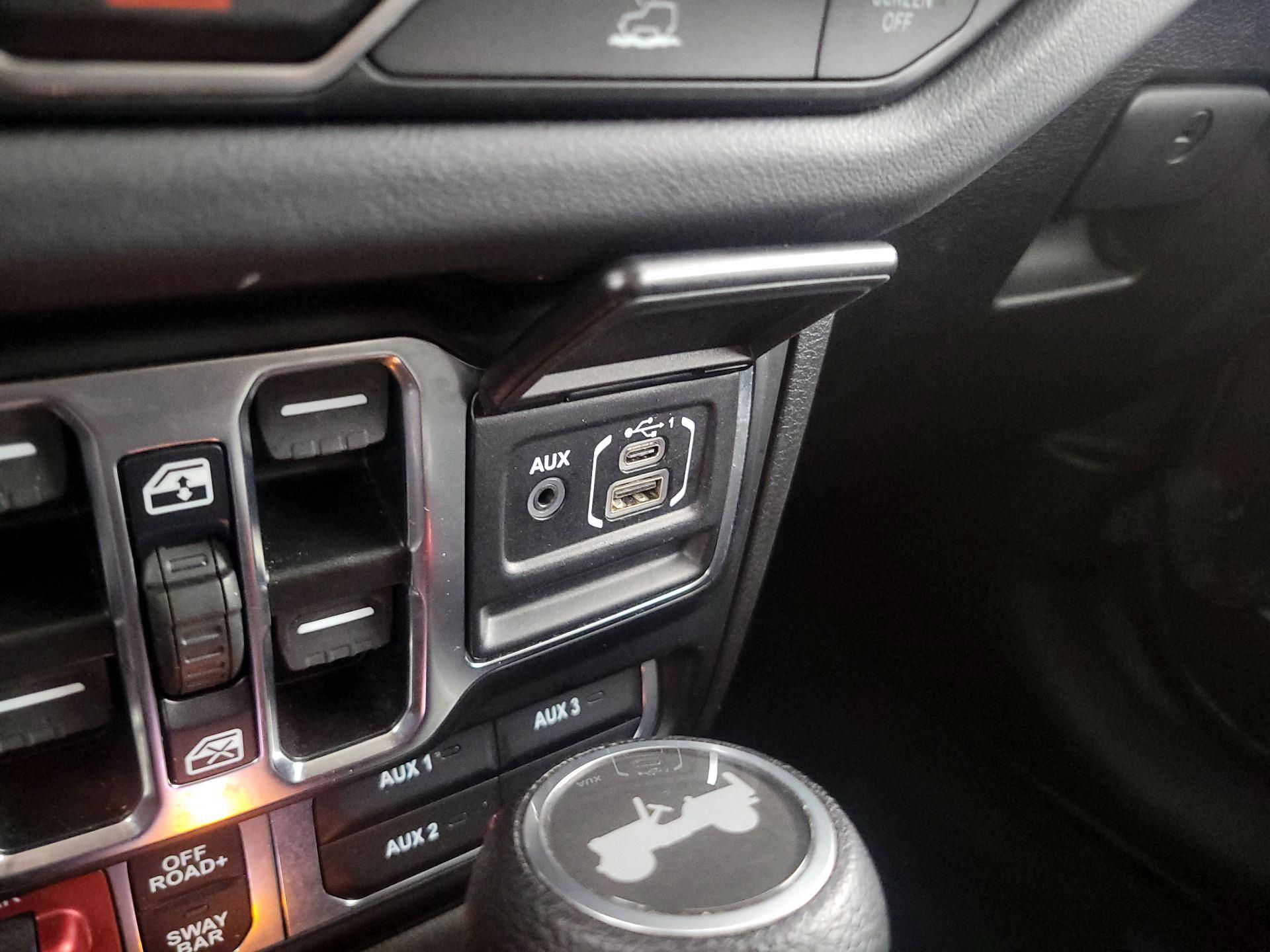 Thumbnail: 2024 Jeep Wrangler - 18