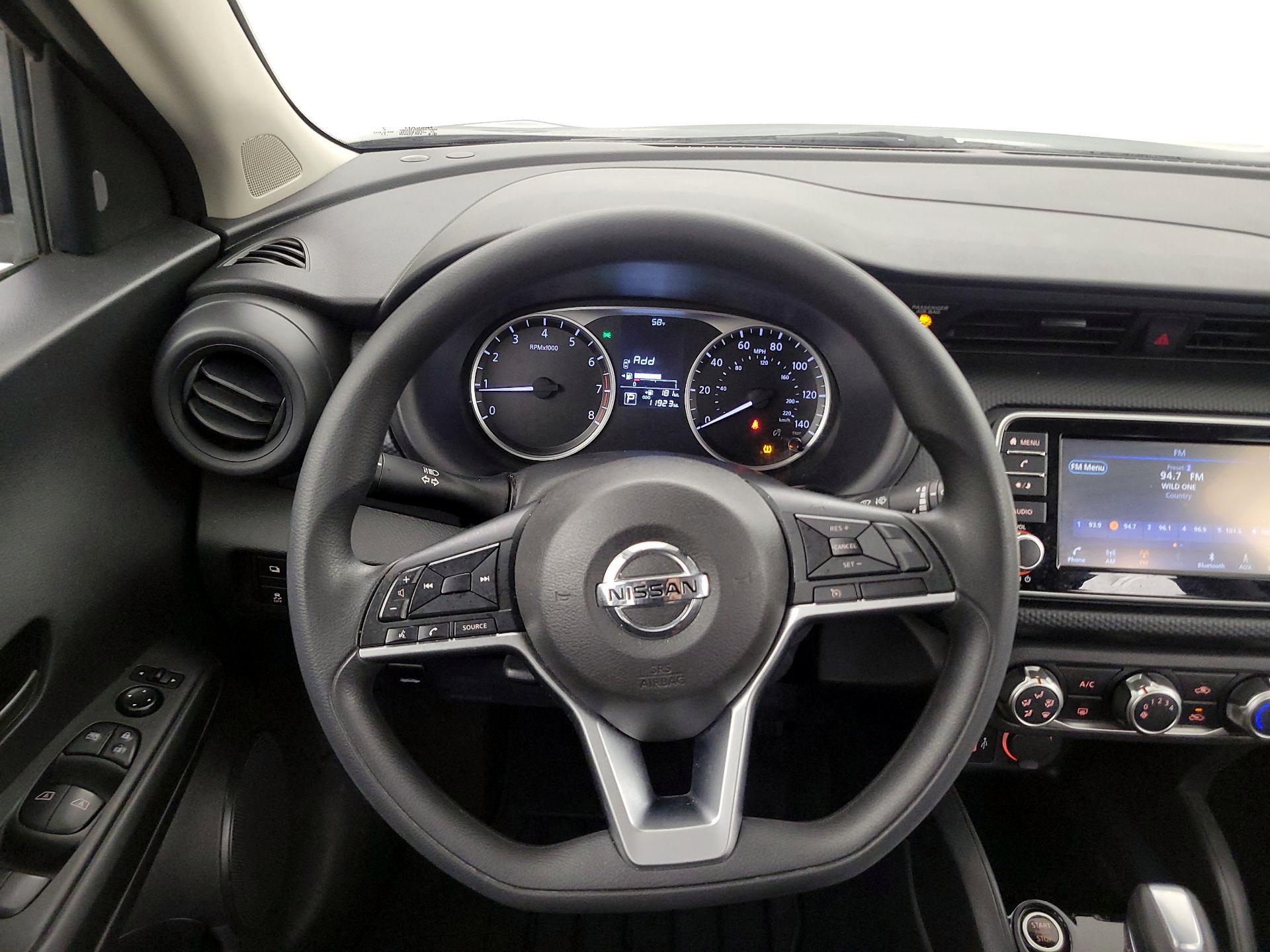 Thumbnail: 2021 Nissan Kicks - 10