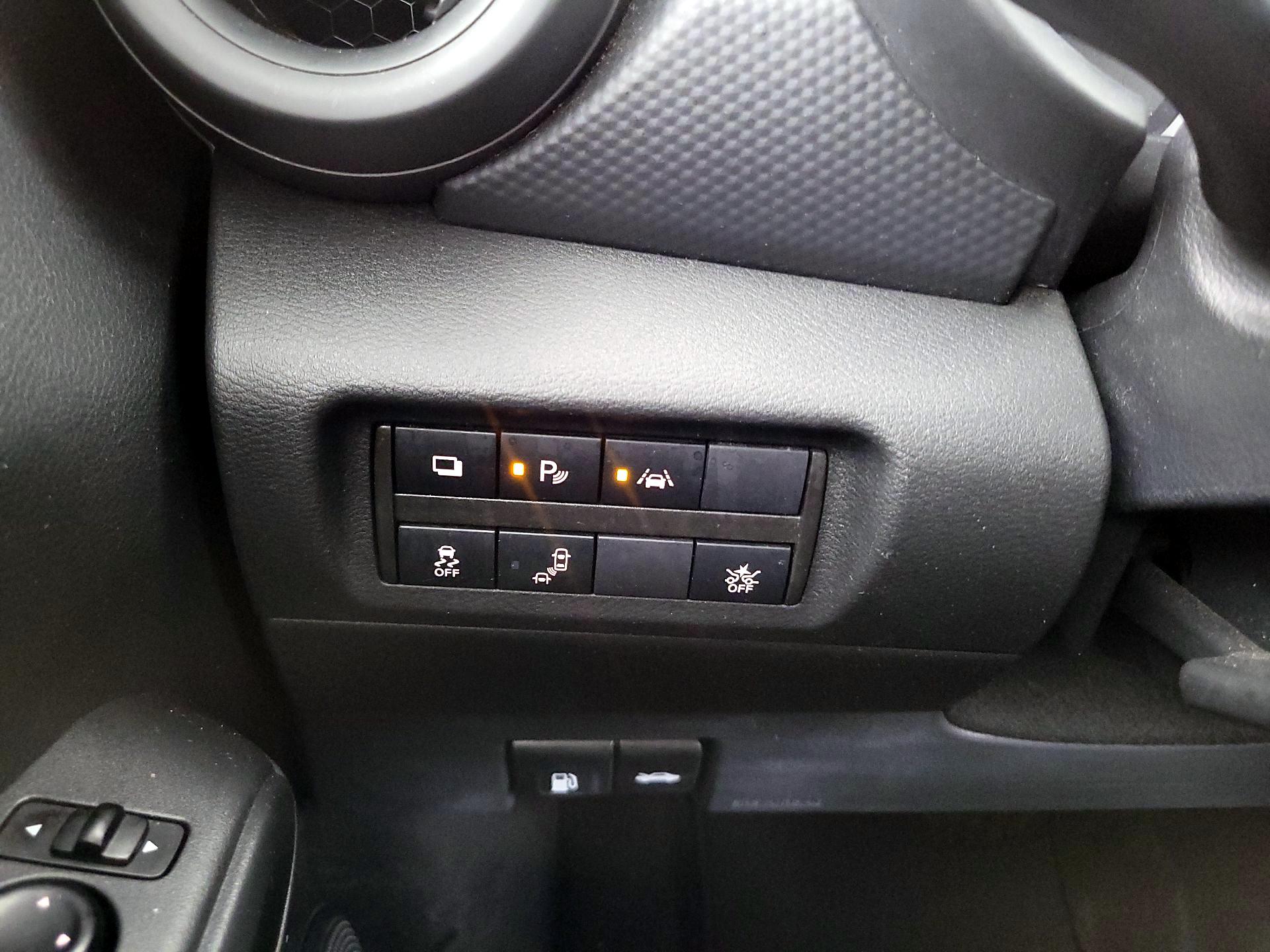 Thumbnail: 2021 Nissan Kicks - 13