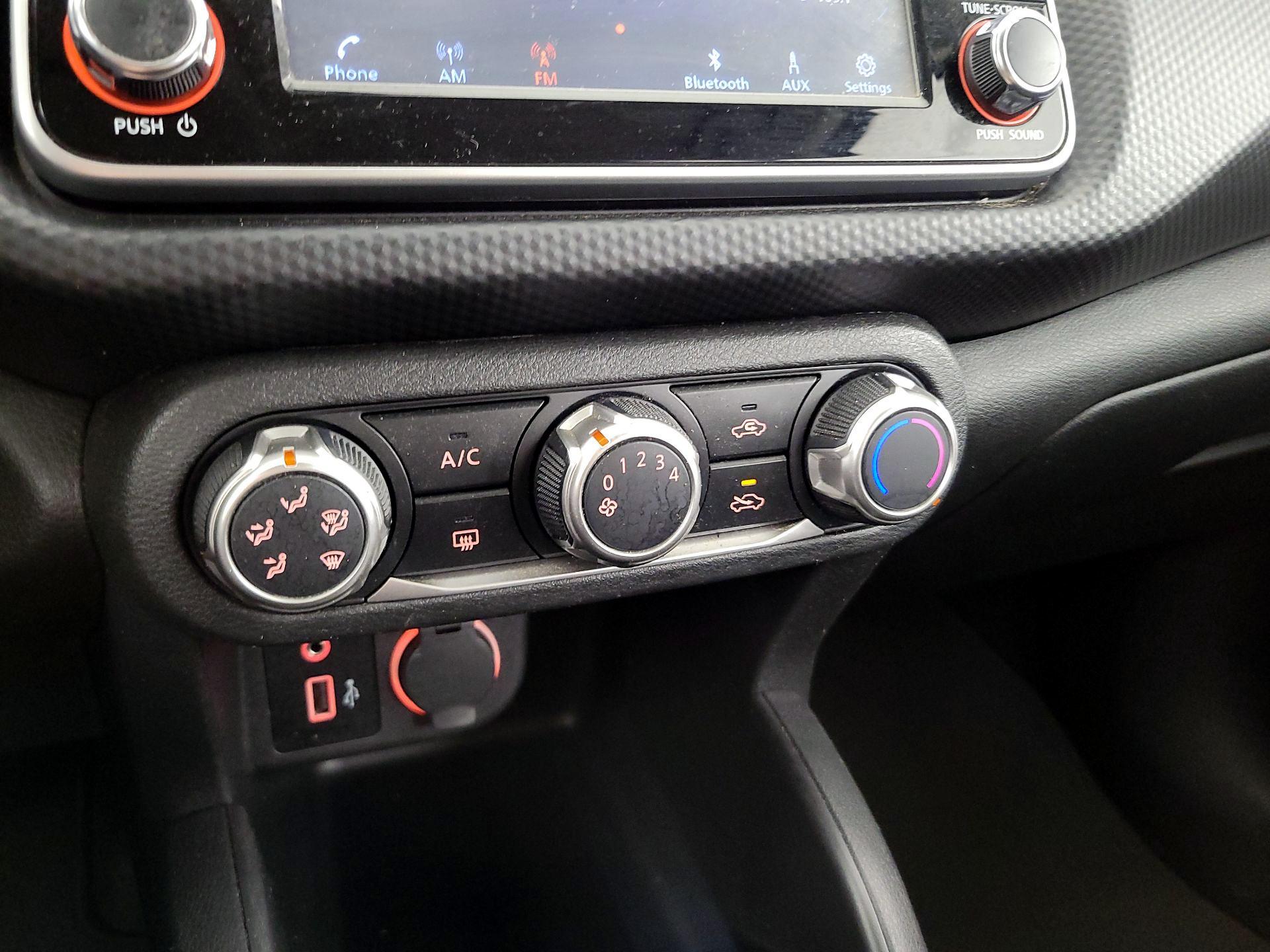 Thumbnail: 2021 Nissan Kicks - 16