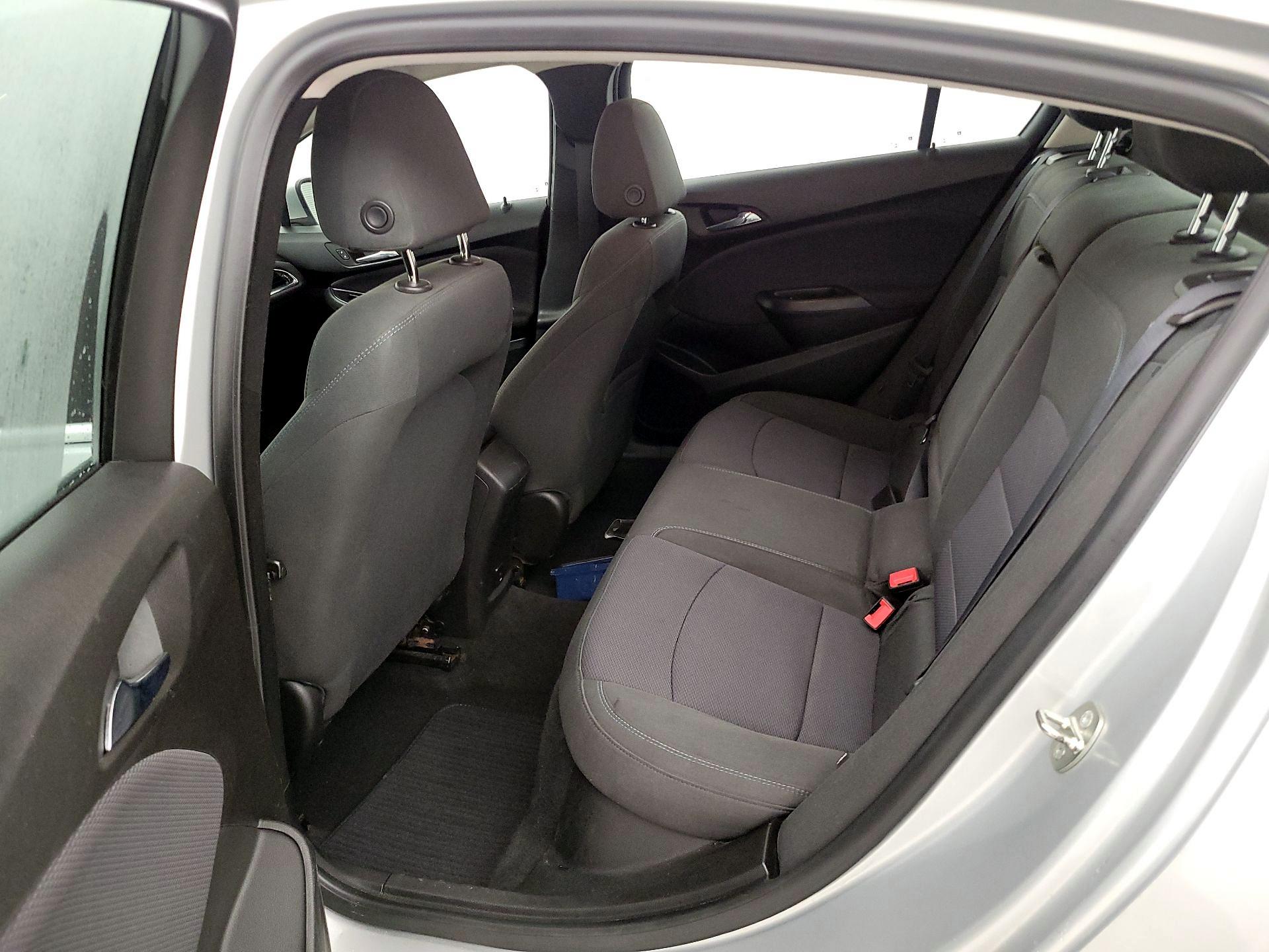 Thumbnail: 2018 Chevrolet Cruze - 19