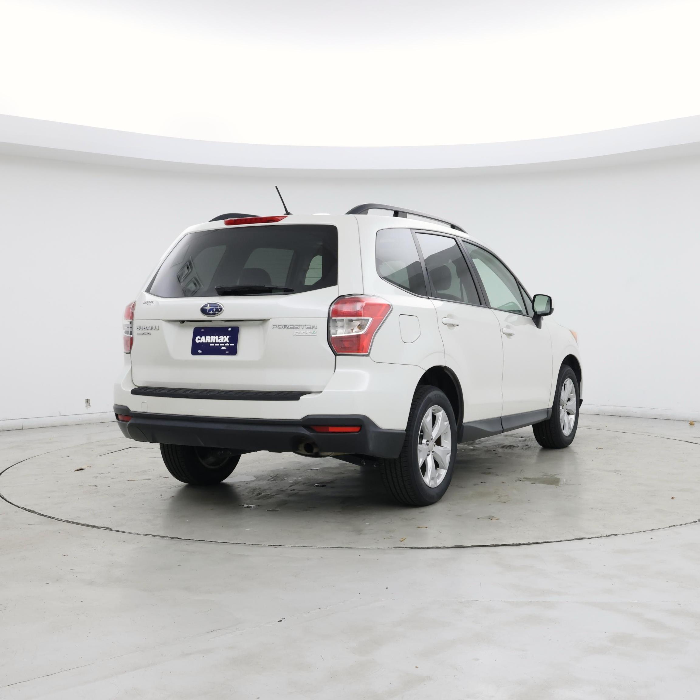 Thumbnail: 2015 Subaru Forester - 8