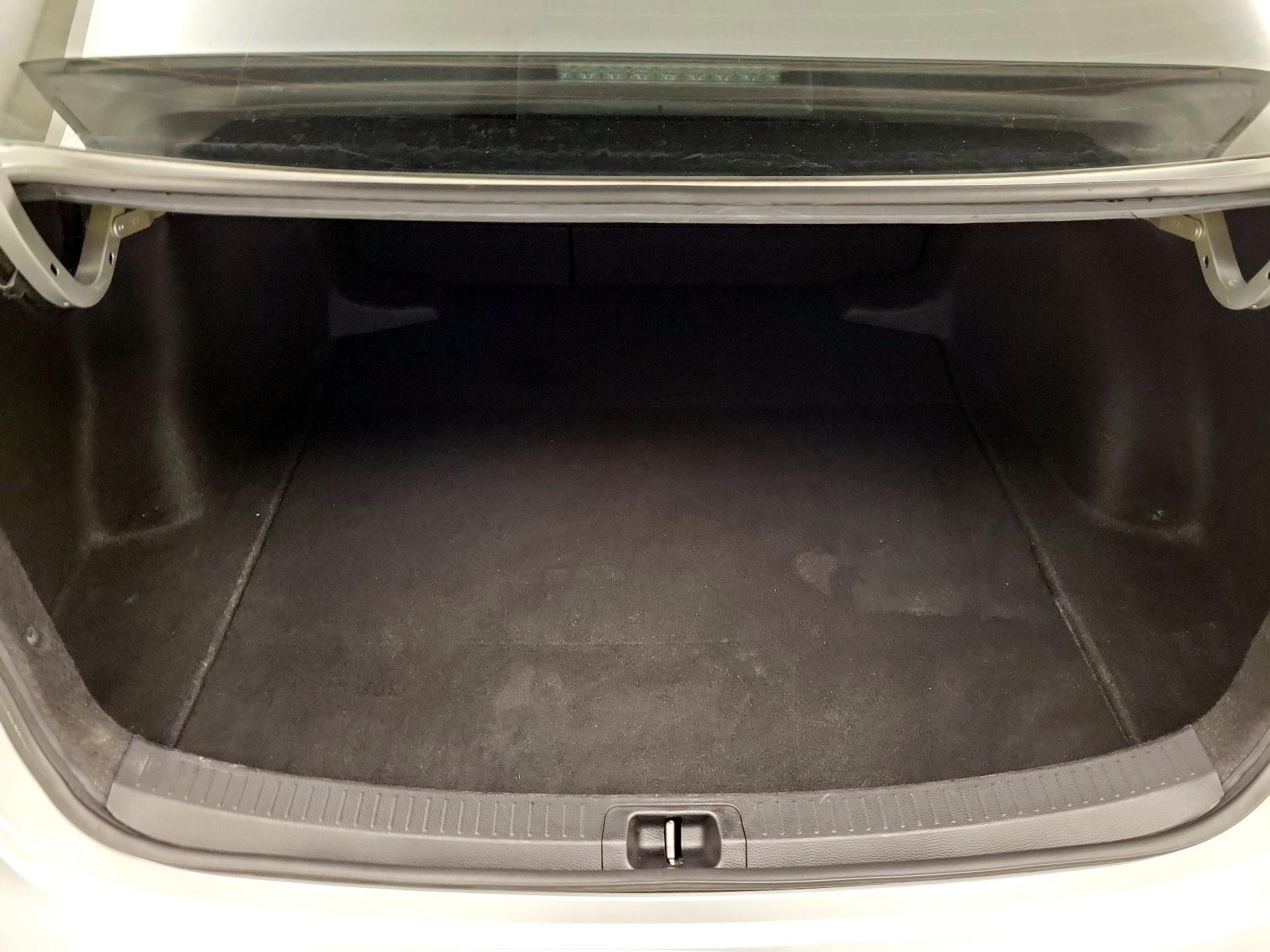 Thumbnail: 2020 Toyota Corolla - 17