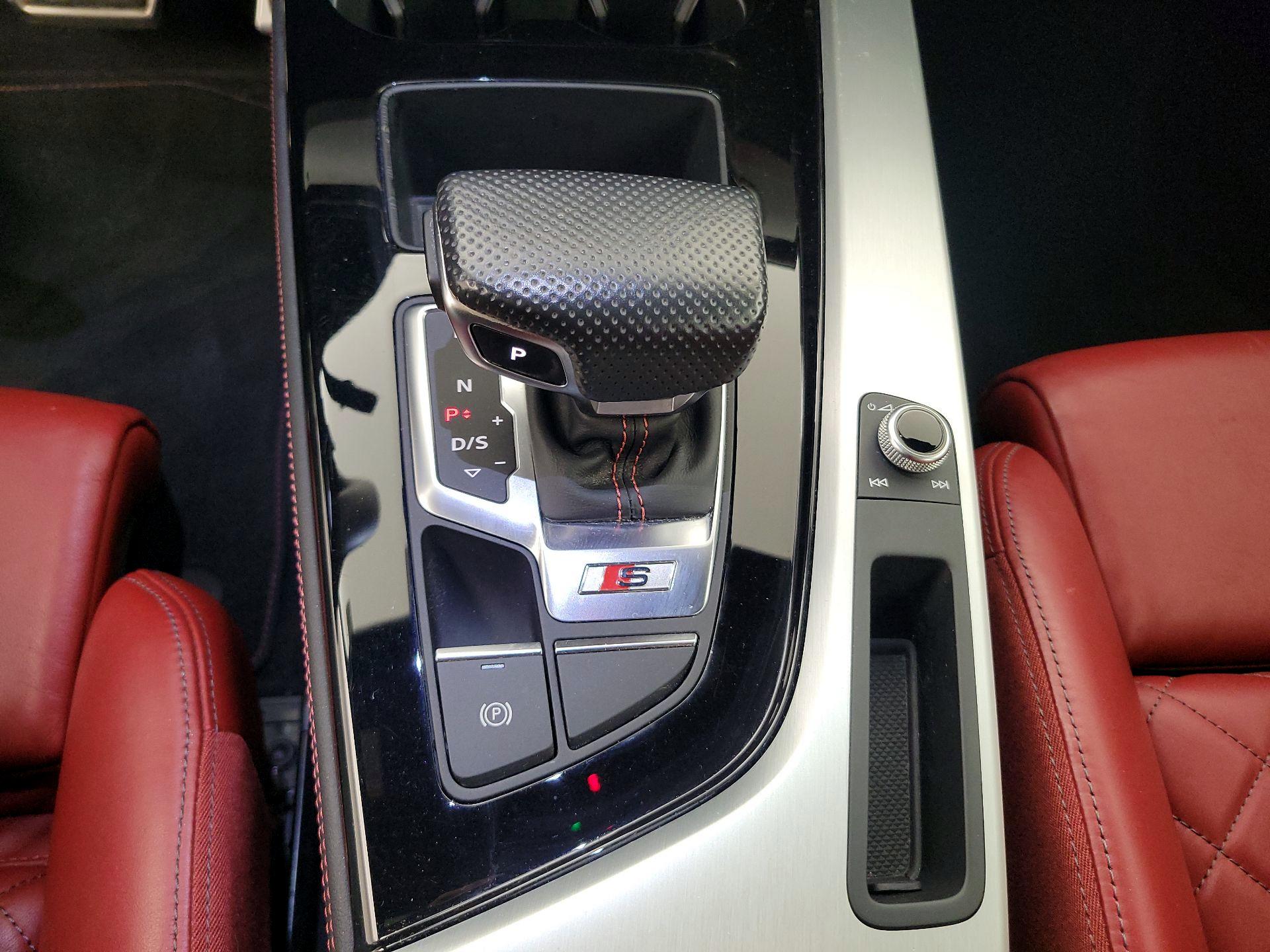 Thumbnail: 2021 Audi S5 - 17