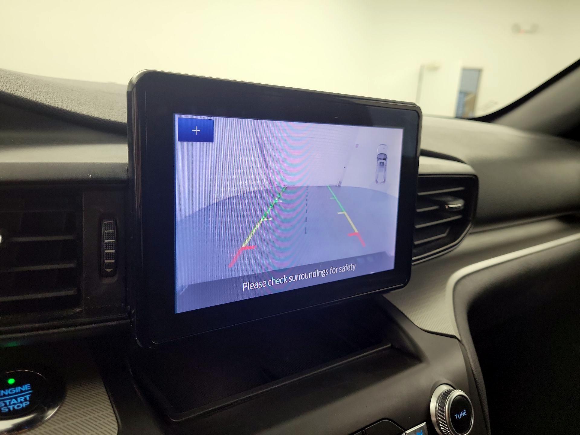 Thumbnail: 2020 Ford Explorer - 12