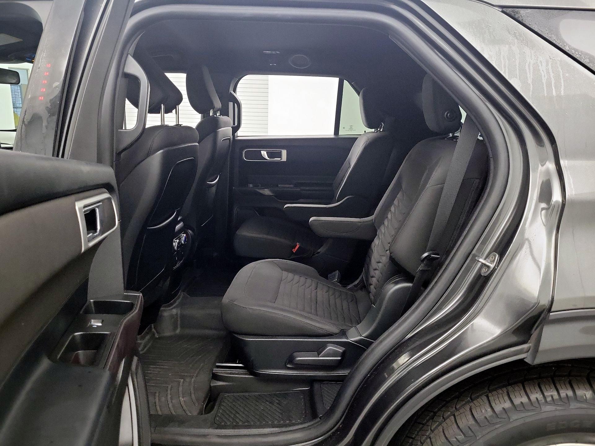 Thumbnail: 2020 Ford Explorer - 17