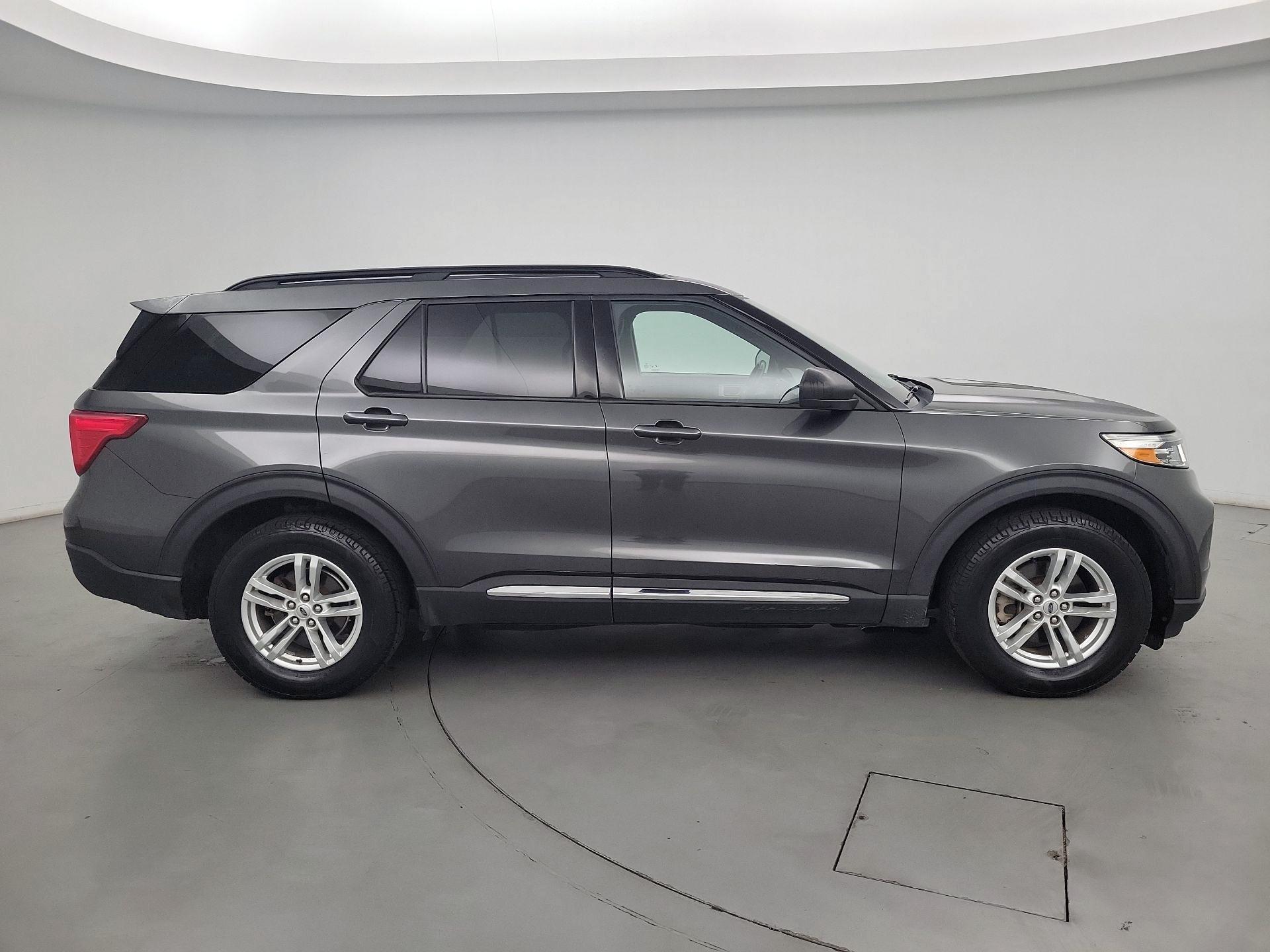 Thumbnail: 2020 Ford Explorer - 4