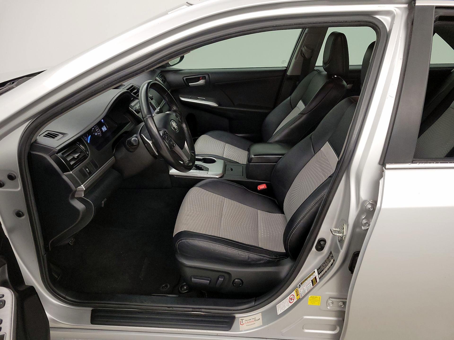 Thumbnail: 2014 Toyota Camry - 11