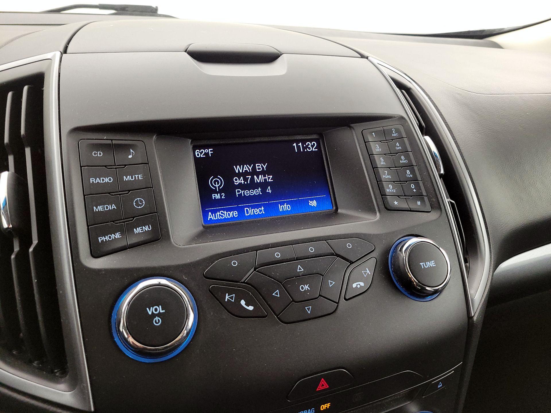 Thumbnail: 2016 Ford Edge - 15