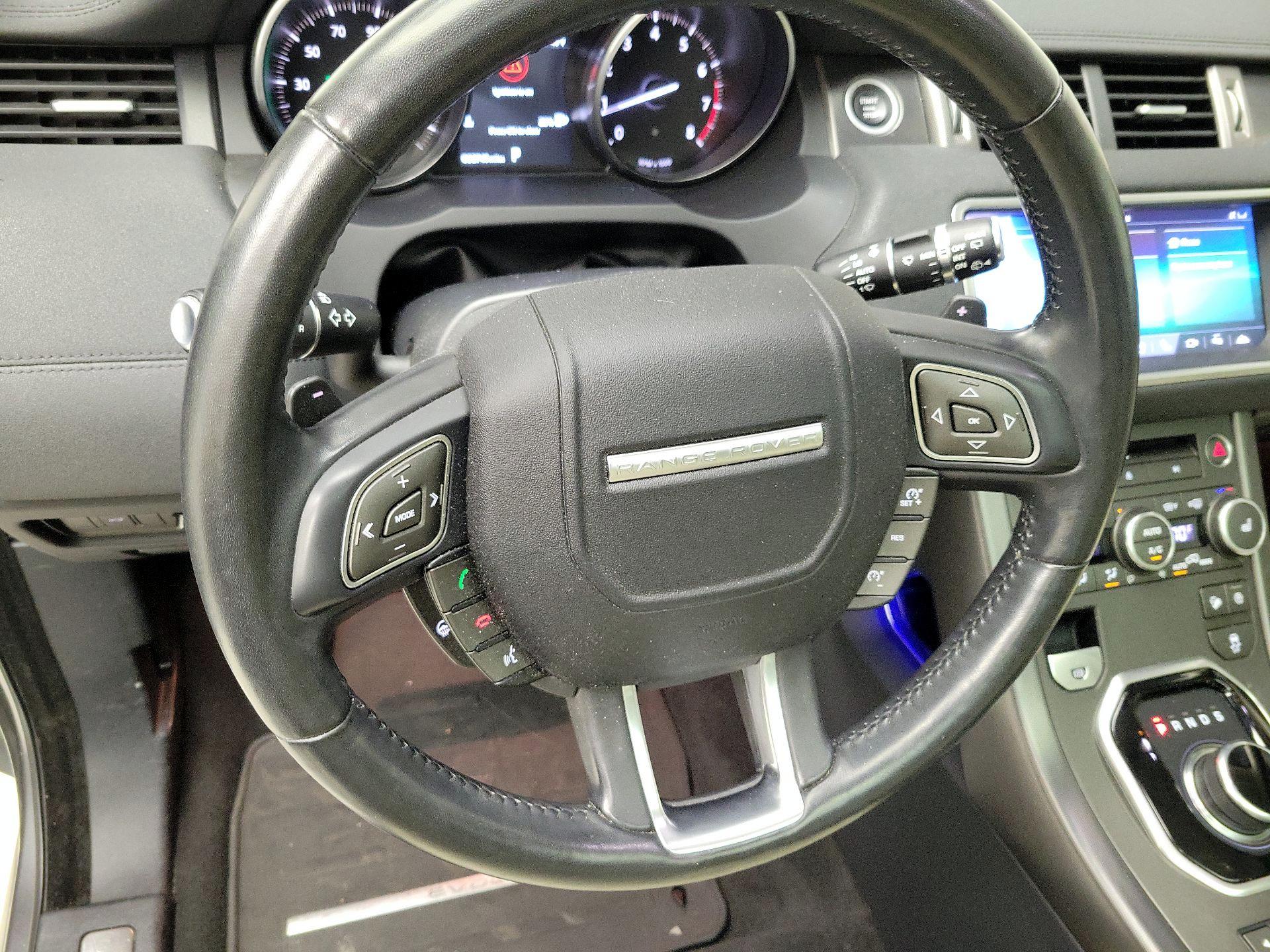 Thumbnail: 2018 Land Rover Range Rover Evoque - 10