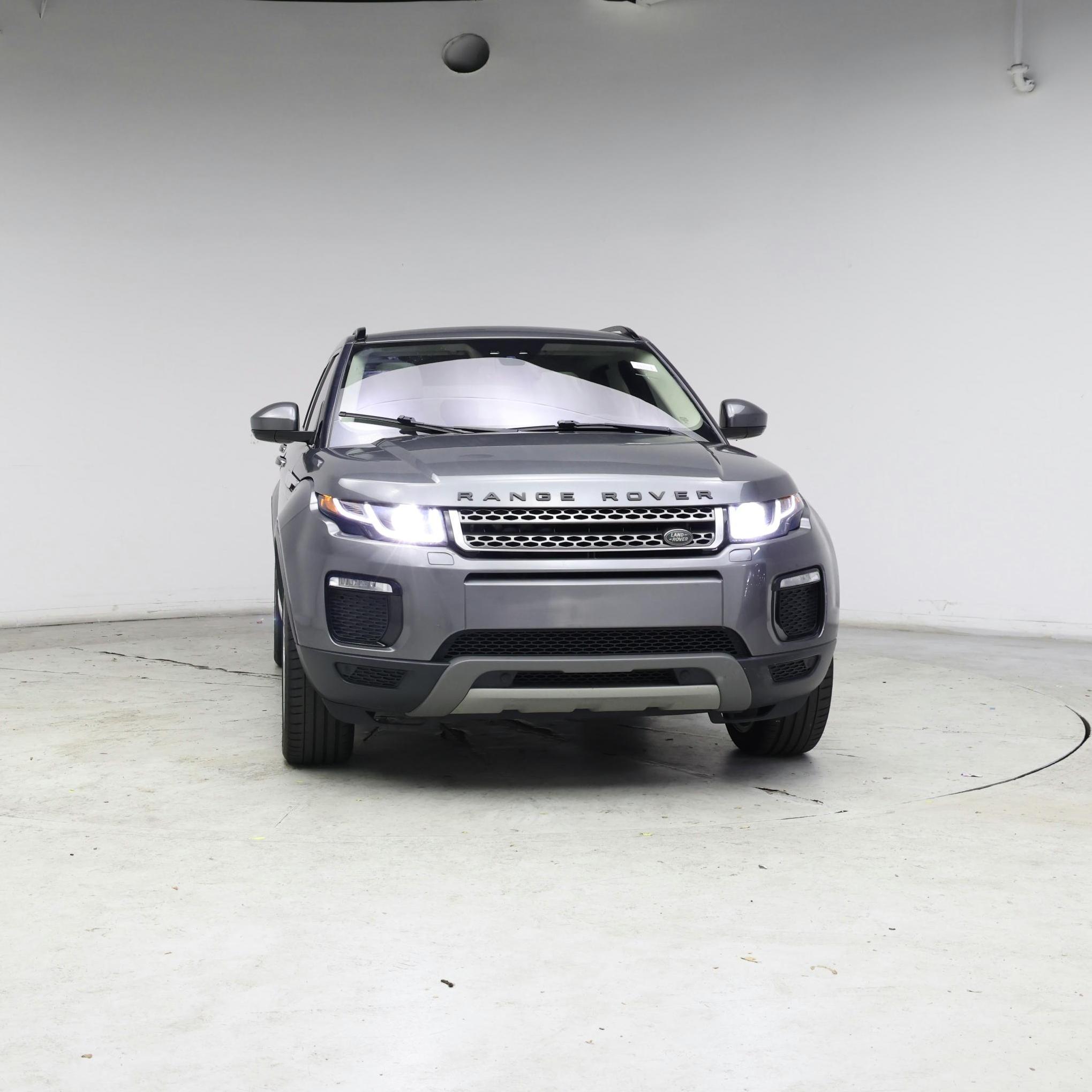 Thumbnail: 2018 Land Rover Range Rover Evoque - 5