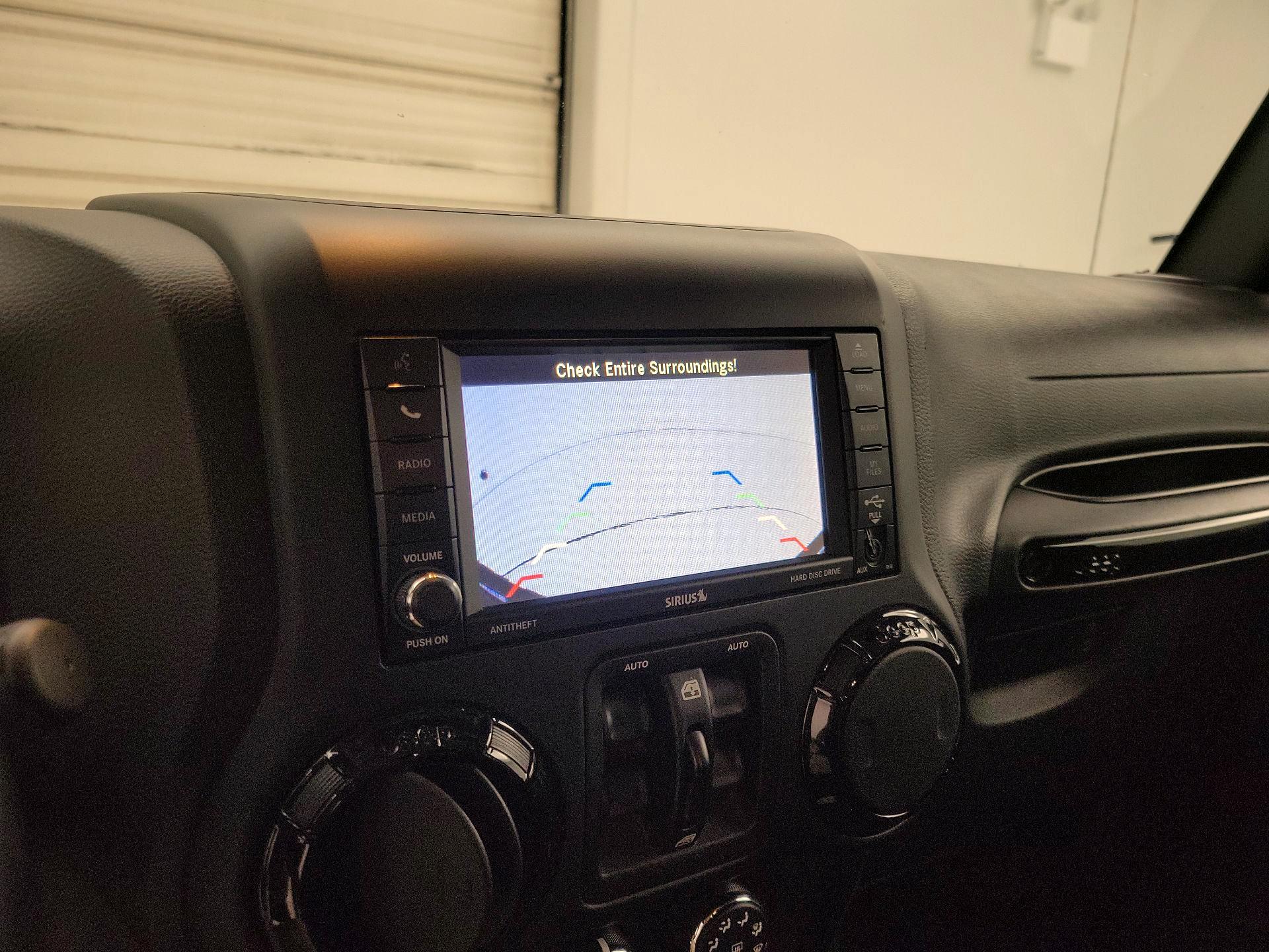 Thumbnail: 2016 Jeep Wrangler - 13