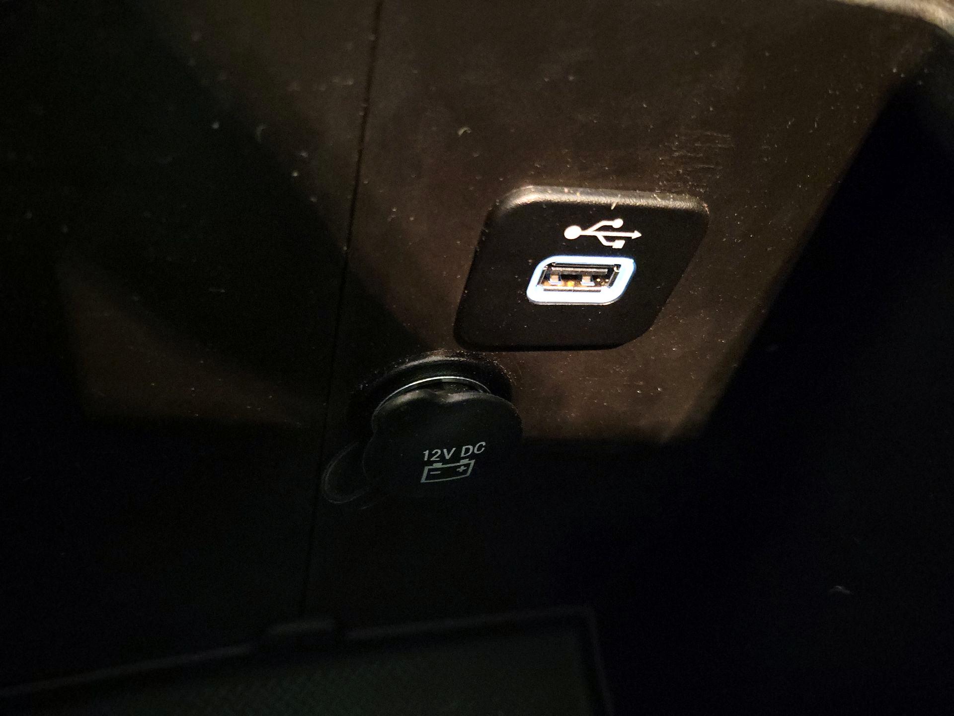 Thumbnail: 2016 Jeep Wrangler - 17