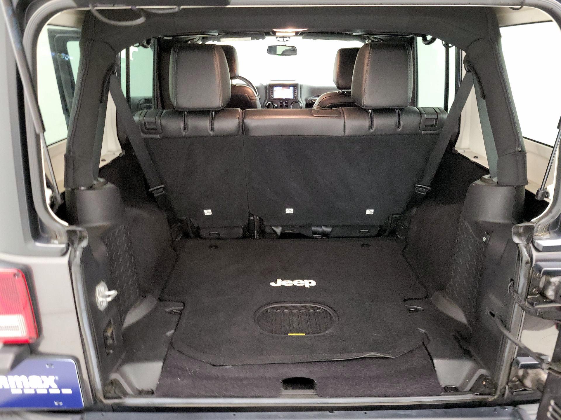 Thumbnail: 2016 Jeep Wrangler - 19