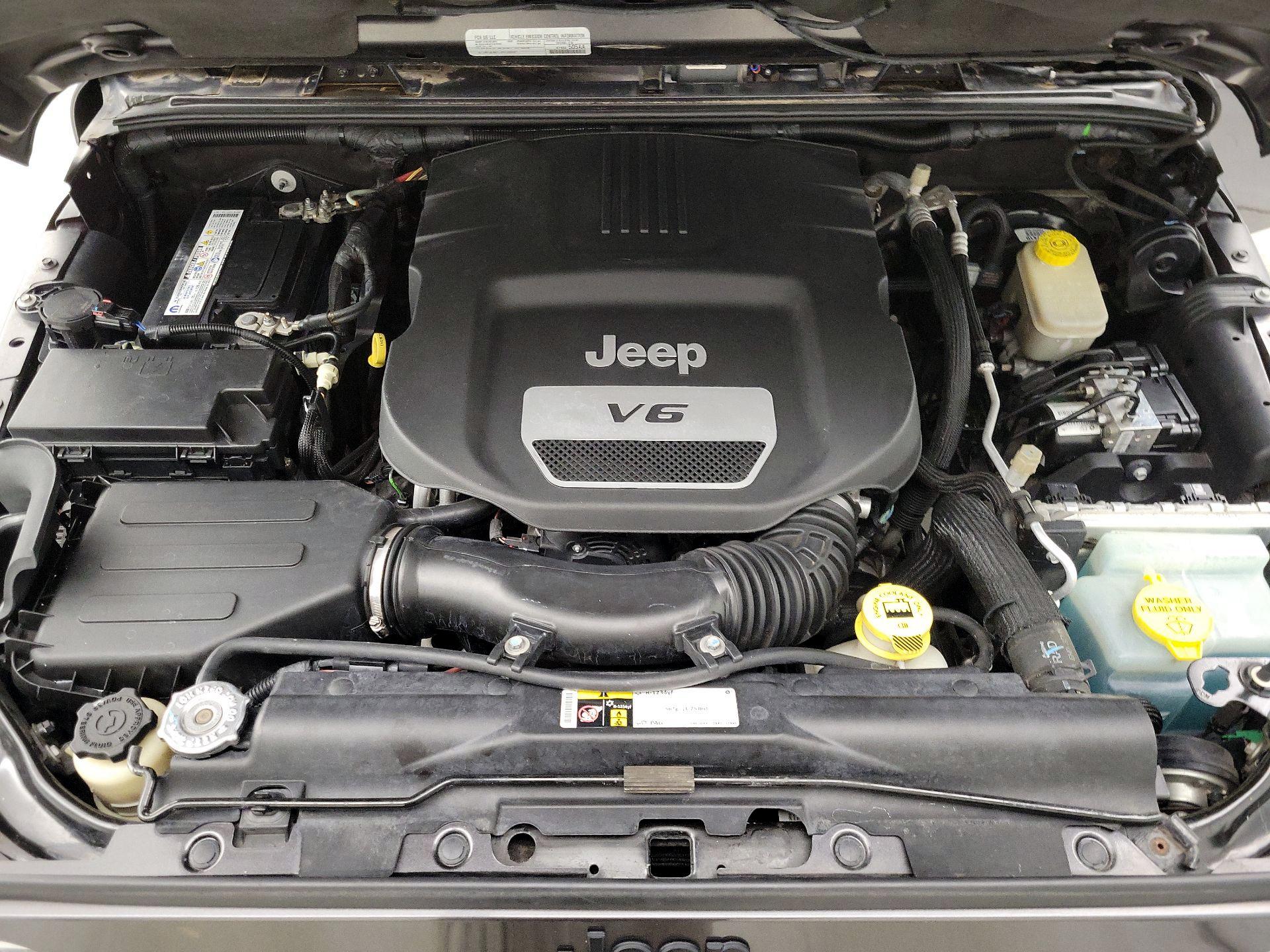 Thumbnail: 2016 Jeep Wrangler - 20