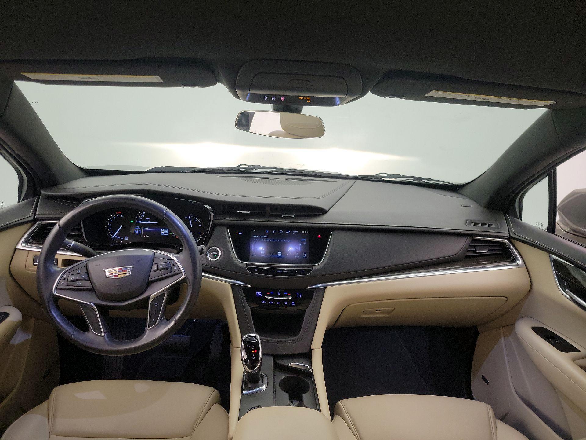 Thumbnail: 2018 Cadillac XT5 - 9