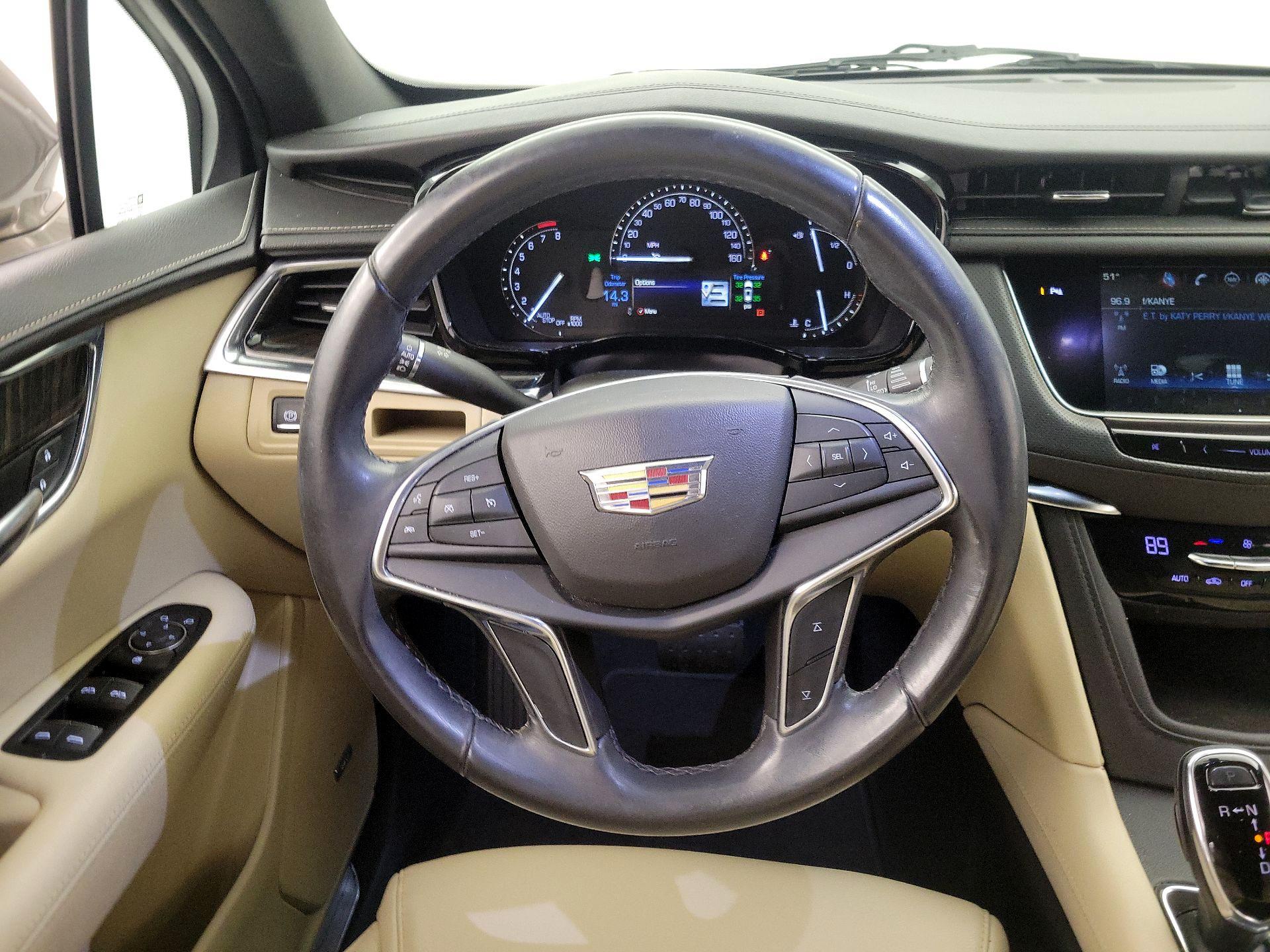 Thumbnail: 2018 Cadillac XT5 - 10